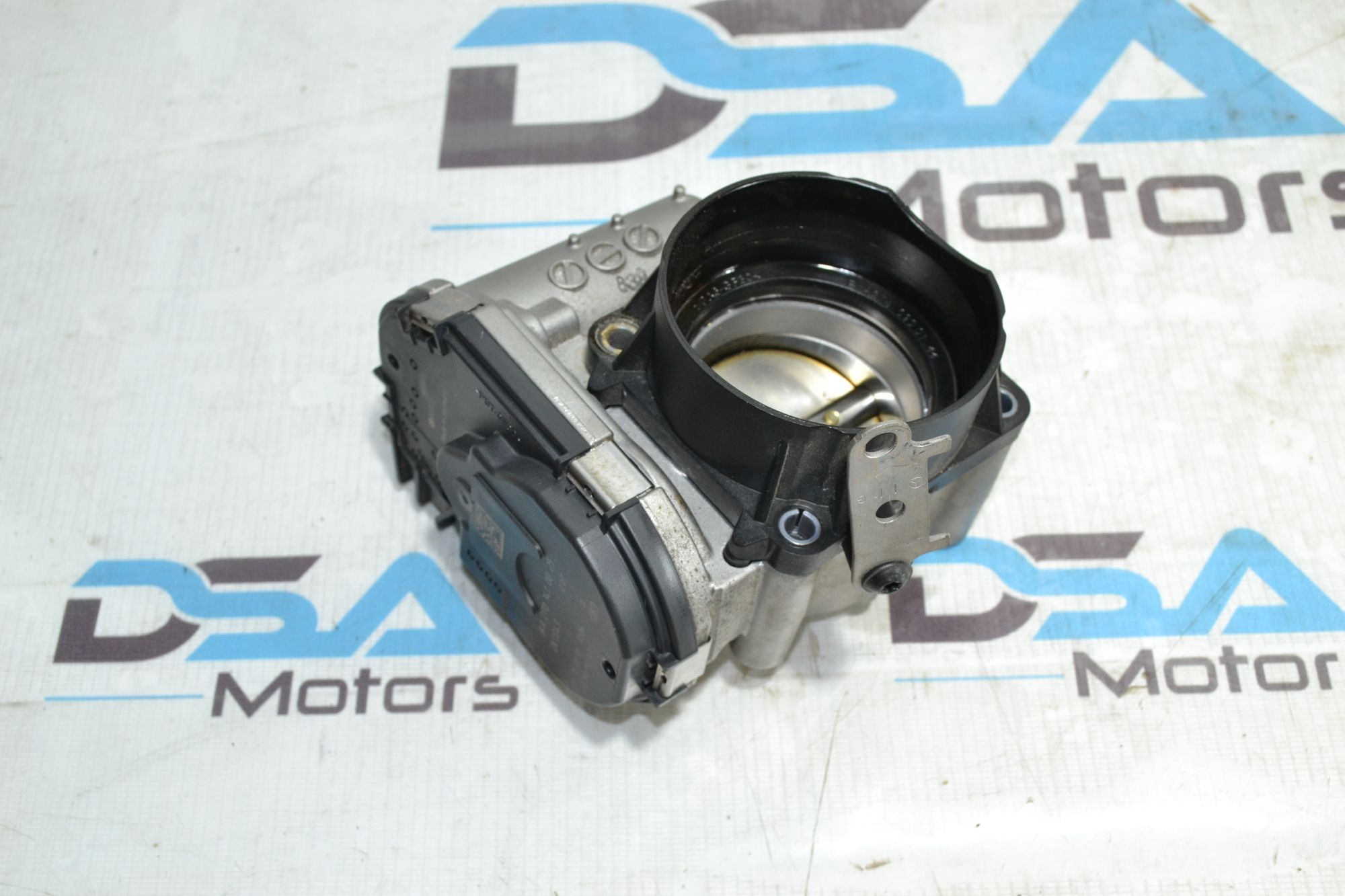 https://ycs.partsauto.market/partsauto-images/thmbs/userImages/b7628e092085f1f91467af1afb6e7630/part/44d09686-db6d-4012-a13c-9fff0182138b_1783515281356.jpg