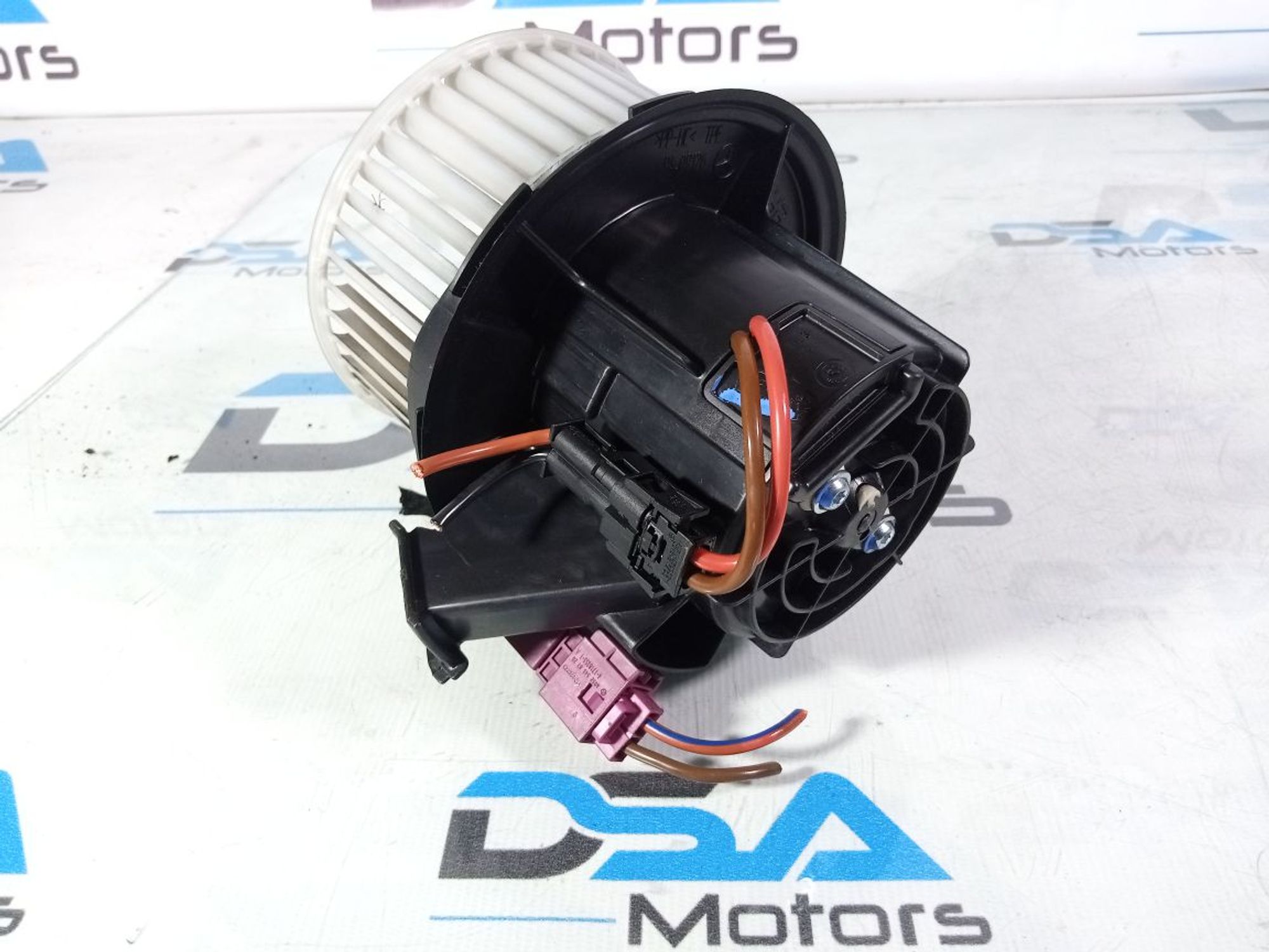 https://ycs.partsauto.market/partsauto-images/thmbs/userImages/b7628e092085f1f91467af1afb6e7630/part/4519b682-def0-4d2f-8edd-6414b7c5f614_1741598639934.jpg