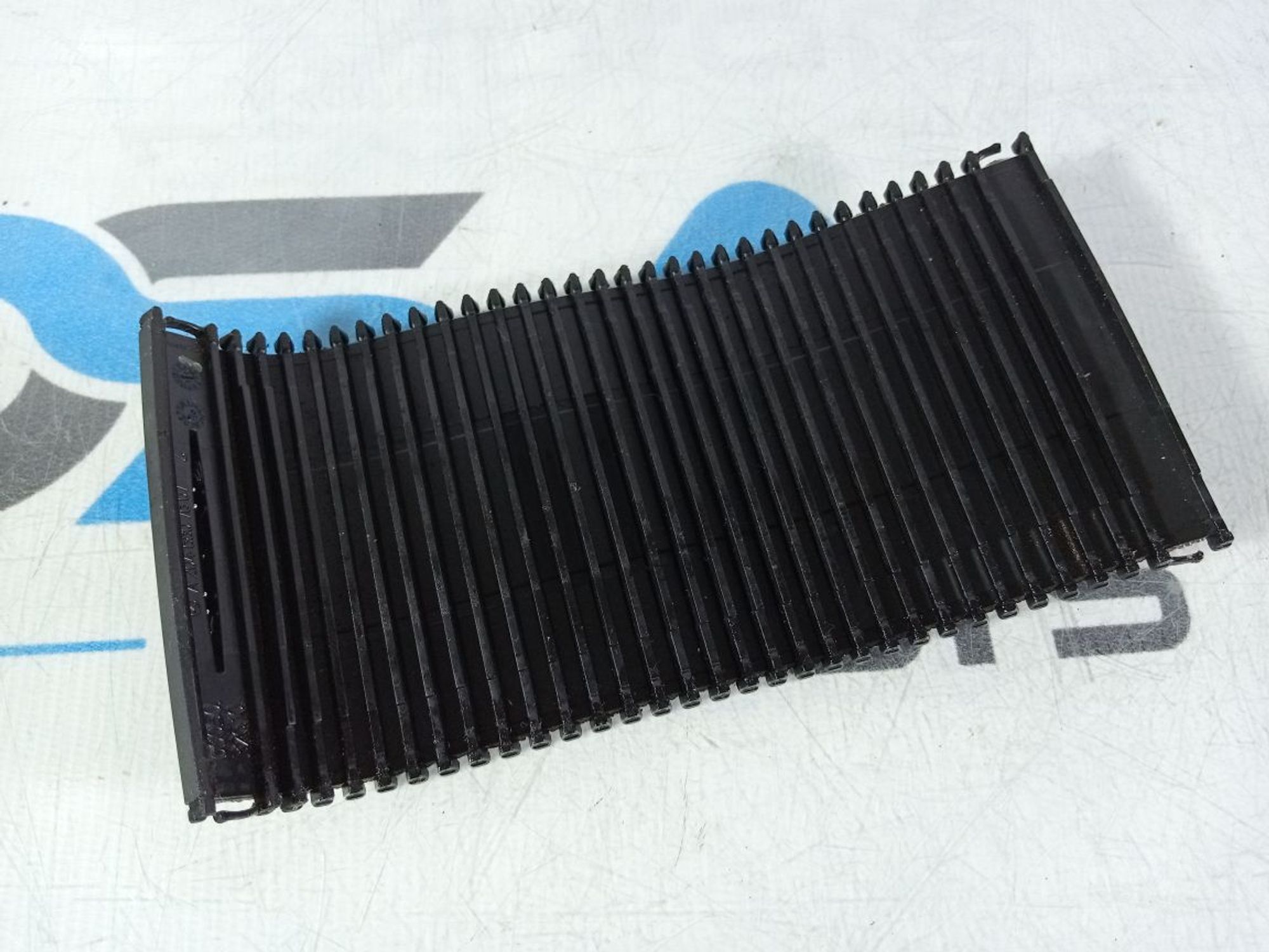 https://ycs.partsauto.market/partsauto-images/thmbs/userImages/b7628e092085f1f91467af1afb6e7630/part/45557a27-406f-4172-b737-531c80a34e39_1744143177906.jpg