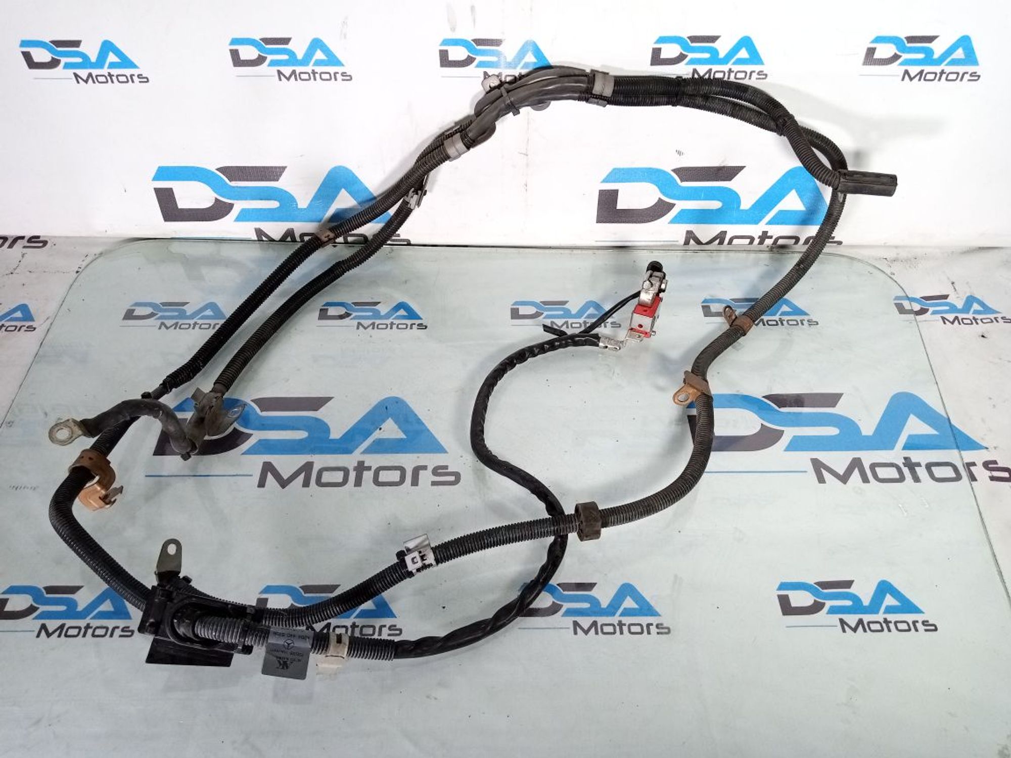 https://ycs.partsauto.market/partsauto-images/thmbs/userImages/b7628e092085f1f91467af1afb6e7630/part/45b3eac4-787f-4104-951c-4096bc5a8639_1733652227748.jpg