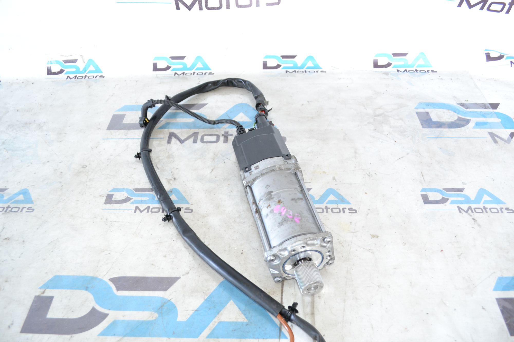 https://ycs.partsauto.market/partsauto-images/thmbs/userImages/b7628e092085f1f91467af1afb6e7630/part/45cf037a-95fe-4713-a6e0-0c3007f34f08_1785494897416.jpg
