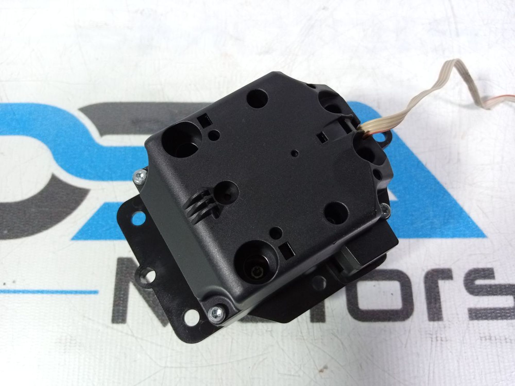 https://ycs.partsauto.market/partsauto-images/thmbs/userImages/b7628e092085f1f91467af1afb6e7630/part/4644a15e-3284-4f83-9fac-9fce99b97870_1742899375241.jpg
