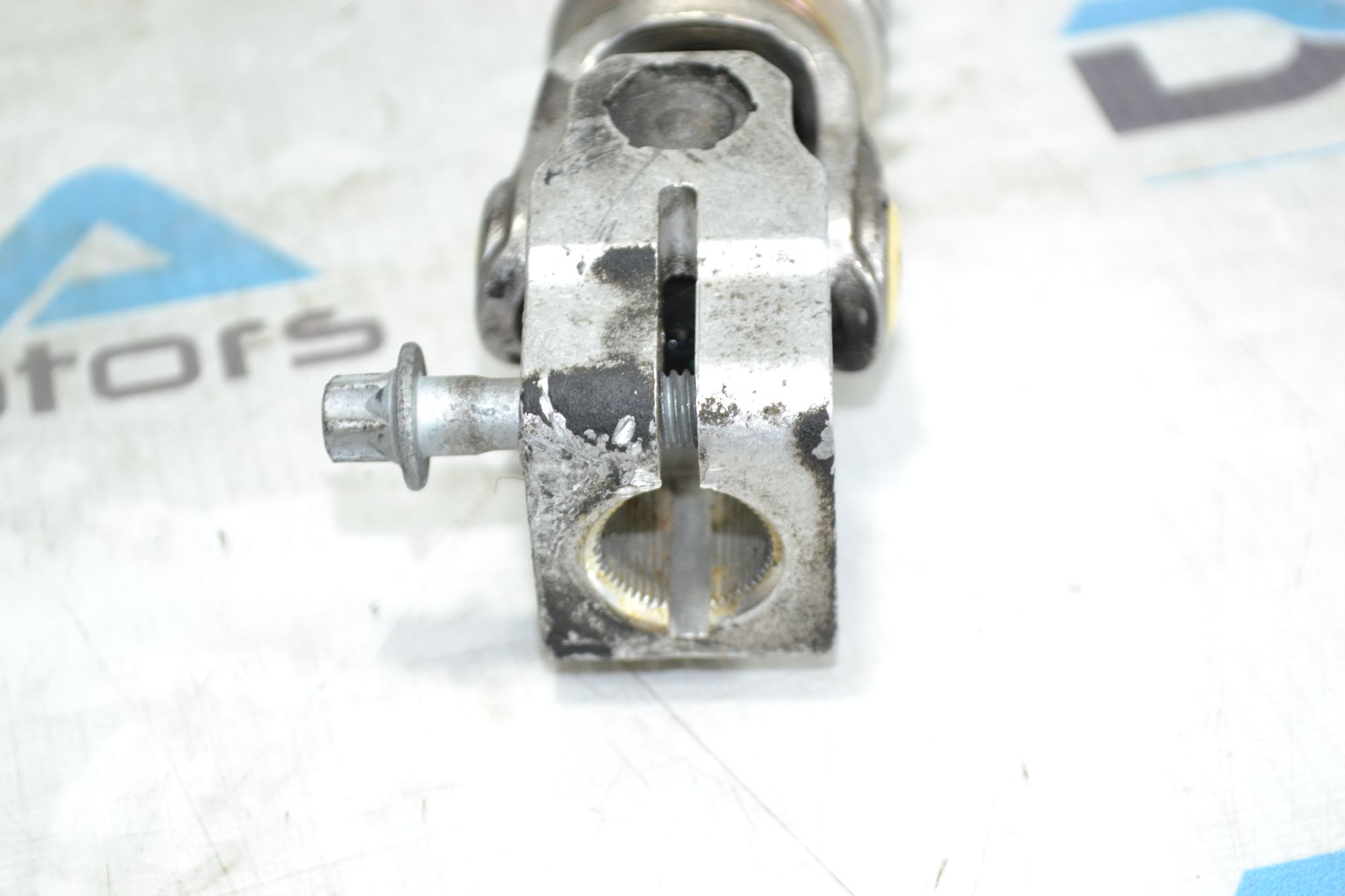 https://ycs.partsauto.market/partsauto-images/thmbs/userImages/b7628e092085f1f91467af1afb6e7630/part/4684bfce-5881-497b-86d9-9896d0c48dec_1781500925455.jpg