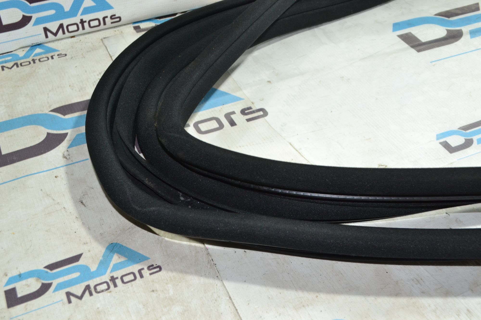 https://ycs.partsauto.market/partsauto-images/thmbs/userImages/b7628e092085f1f91467af1afb6e7630/part/46868302-0634-40a0-8a40-ee18c5c4bf5e_1783060439854.jpg