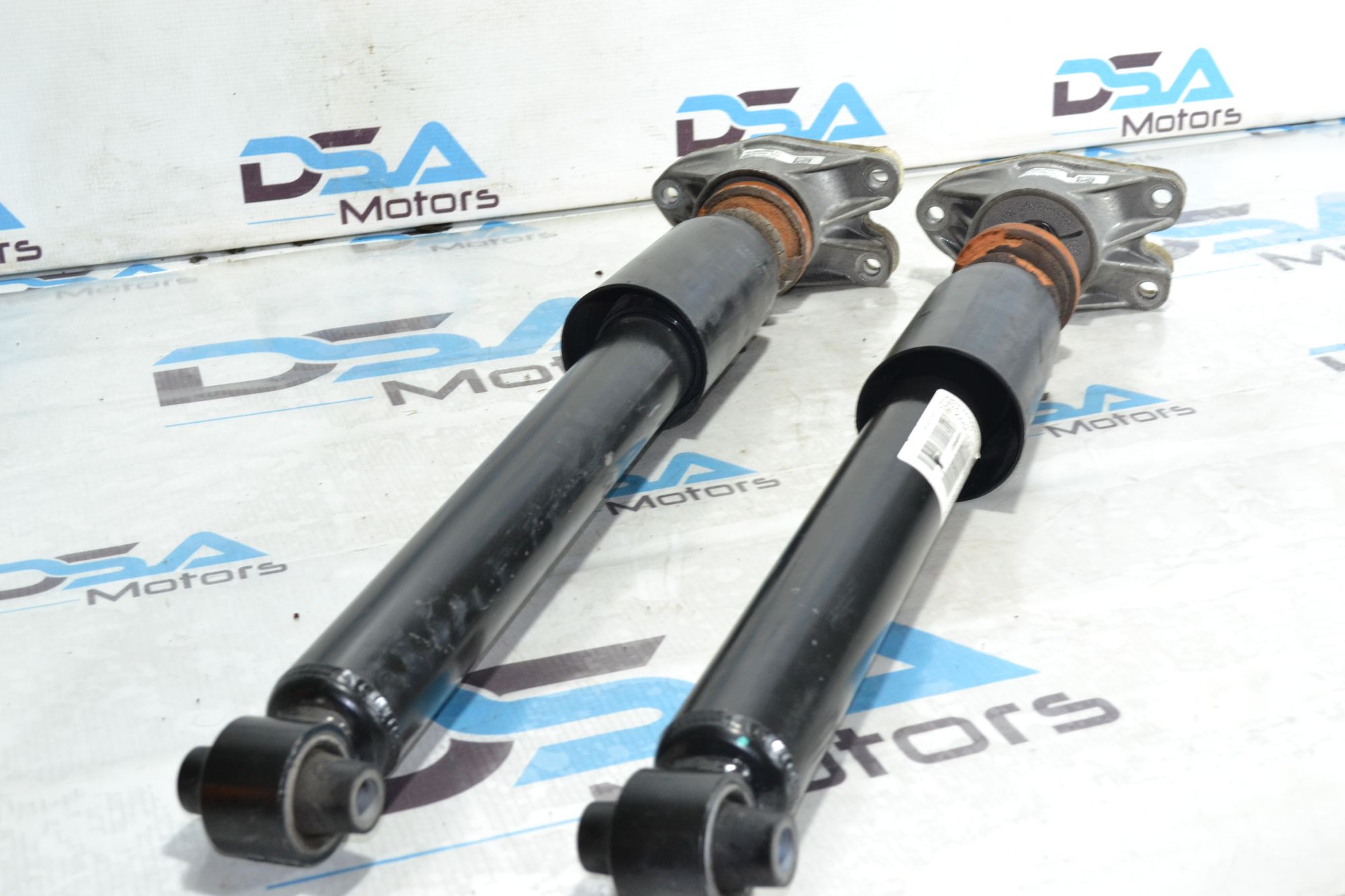 https://ycs.partsauto.market/partsauto-images/thmbs/userImages/b7628e092085f1f91467af1afb6e7630/part/4691108c-a57f-44f4-9543-20310f6fc722_1779964114970.jpg