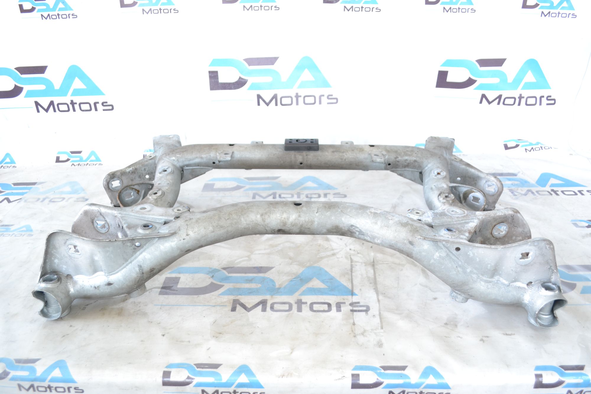 https://ycs.partsauto.market/partsauto-images/thmbs/userImages/b7628e092085f1f91467af1afb6e7630/part/46a44268-3f57-452f-946d-06e31c738b18_1785409063312.jpg