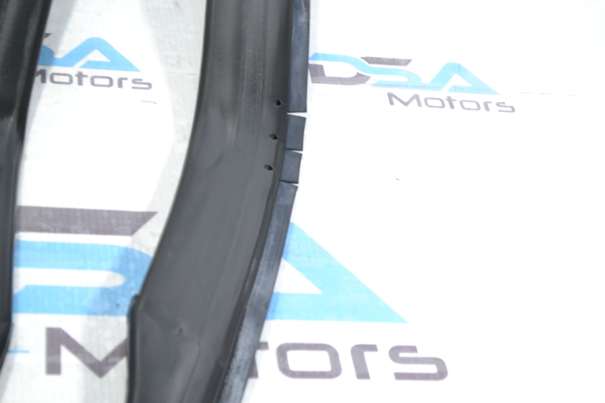 https://ycs.partsauto.market/partsauto-images/thmbs/userImages/b7628e092085f1f91467af1afb6e7630/part/46be6473-b38e-48ab-ab41-05eacec75ec1_1780574281905.jpg