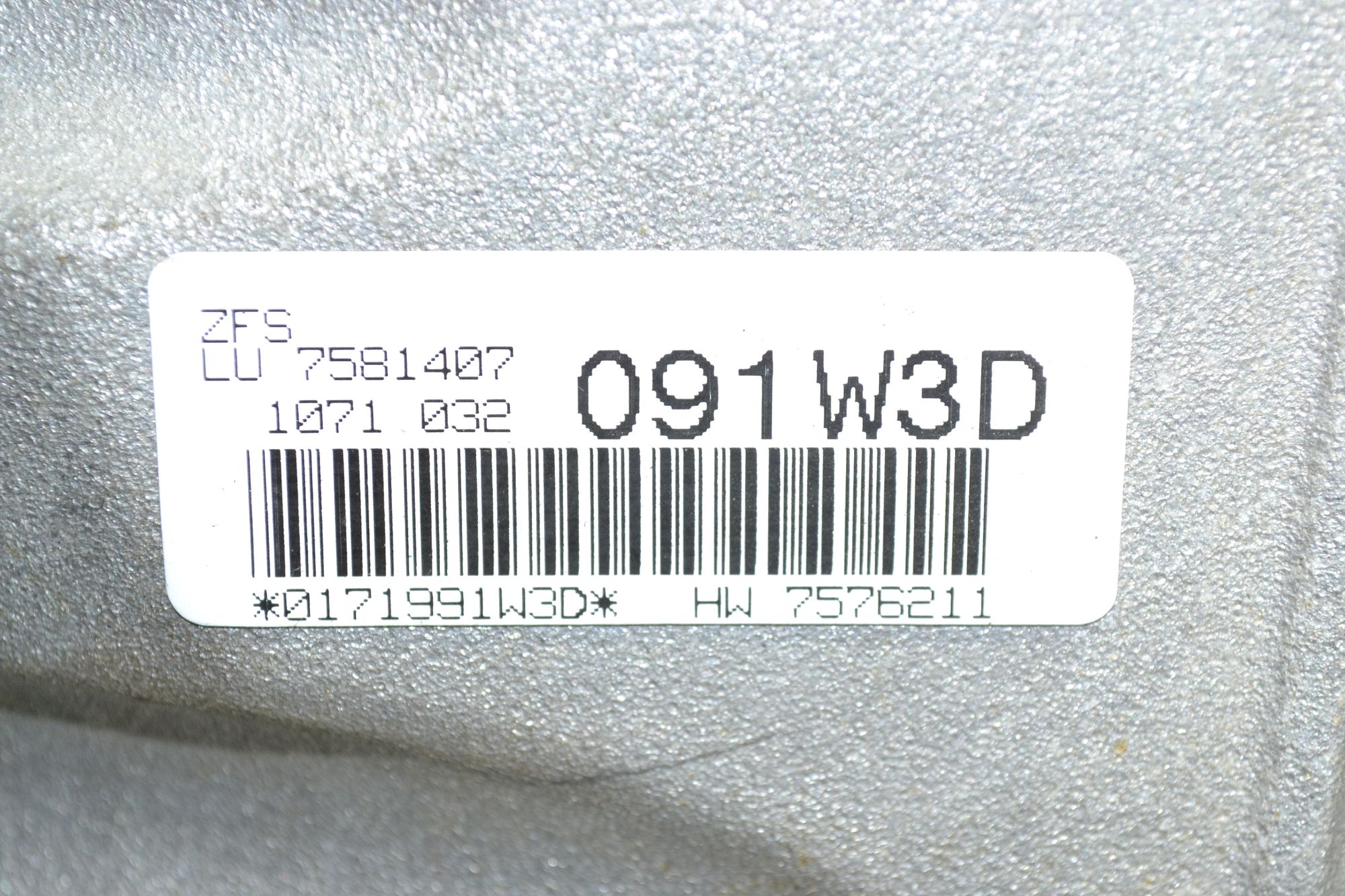 https://ycs.partsauto.market/partsauto-images/thmbs/userImages/b7628e092085f1f91467af1afb6e7630/part/46d01b95-c494-494a-b72d-212fd15a8573_1779706745537.jpg