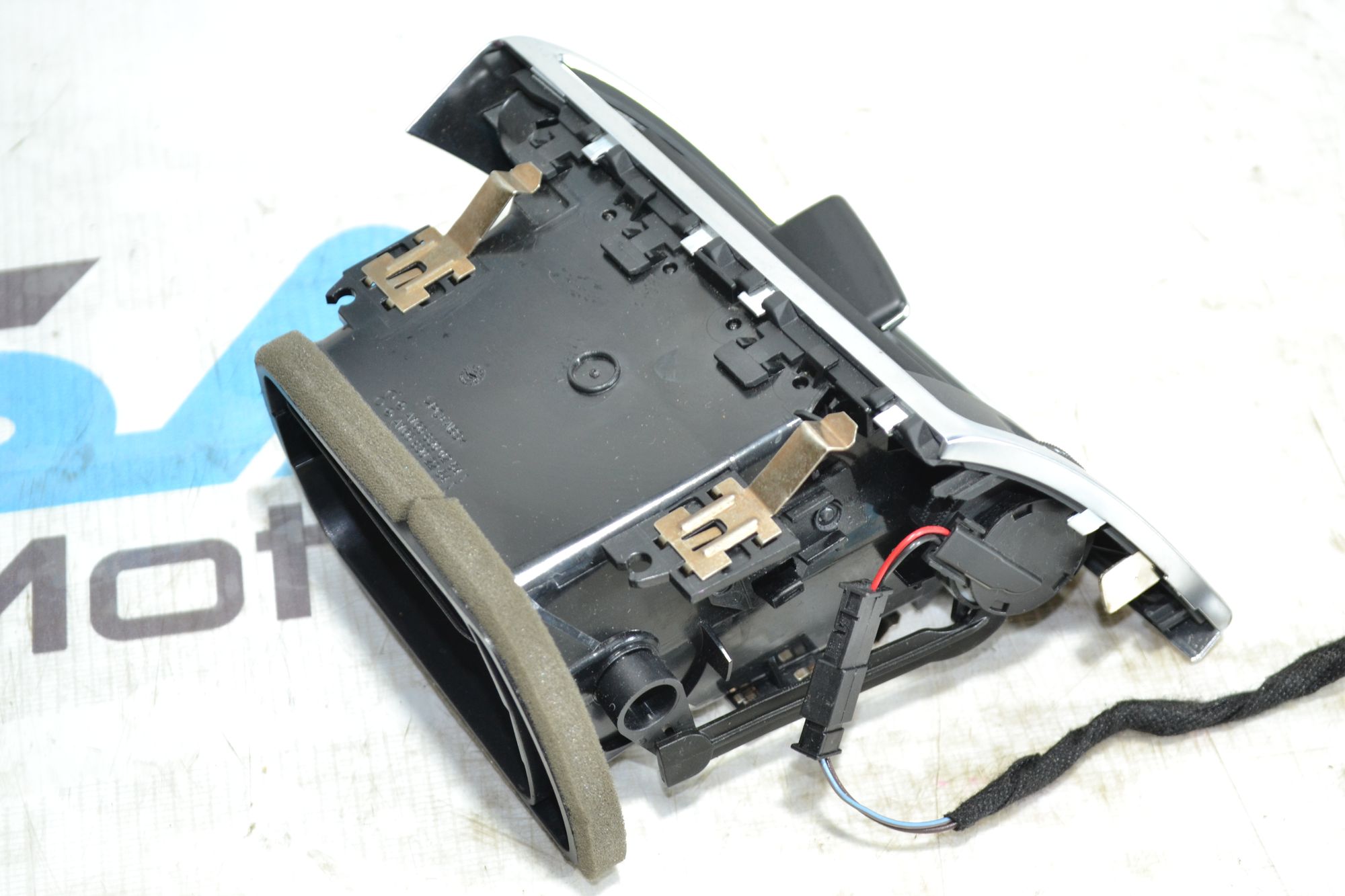 https://ycs.partsauto.market/partsauto-images/thmbs/userImages/b7628e092085f1f91467af1afb6e7630/part/475d2d24-dc74-4866-aa37-d68992118140_1785502985132.jpg