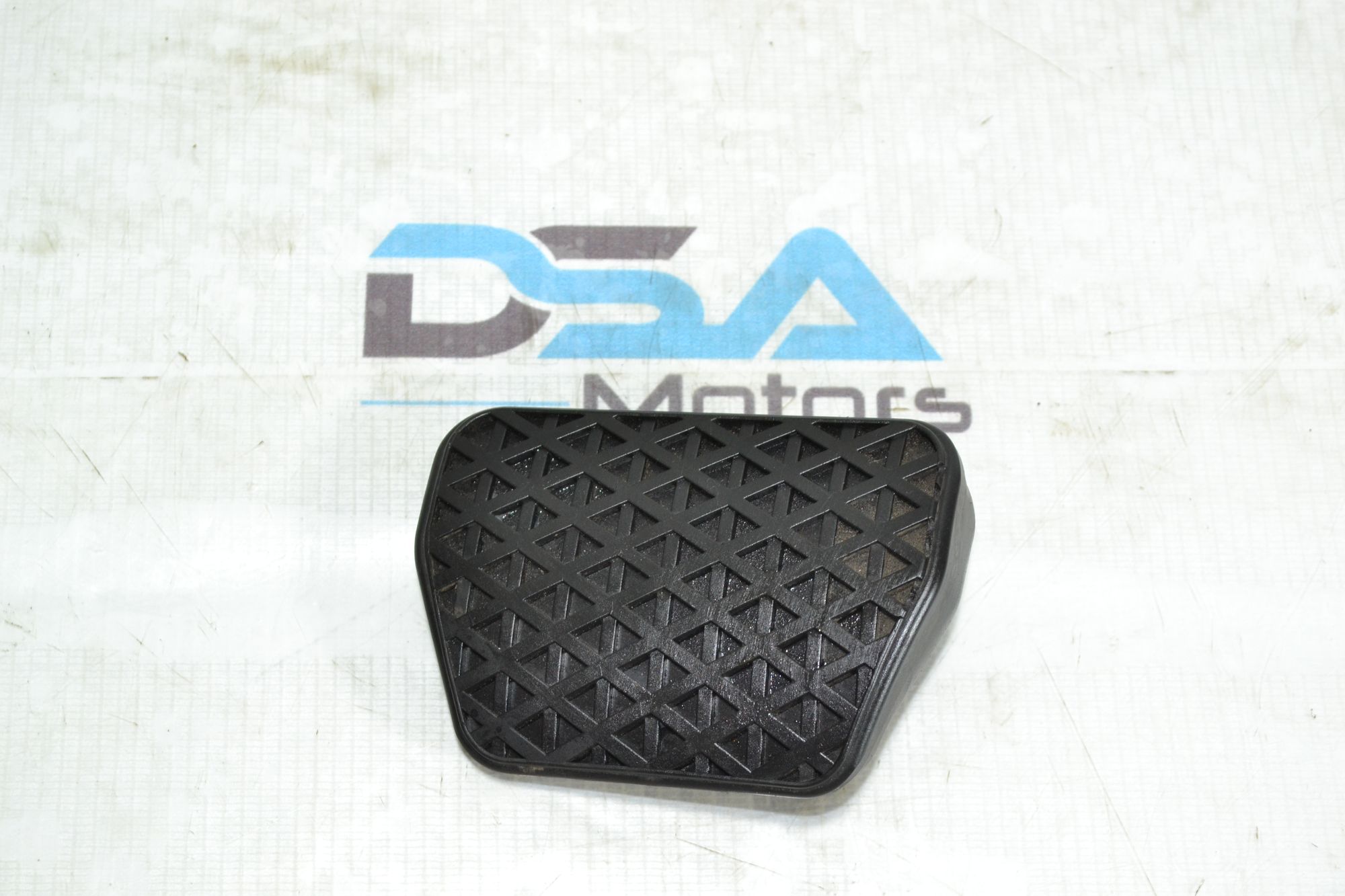 https://ycs.partsauto.market/partsauto-images/thmbs/userImages/b7628e092085f1f91467af1afb6e7630/part/47807ceb-065e-4cfc-9e8f-1761cb8ad587_1780667919326.jpg