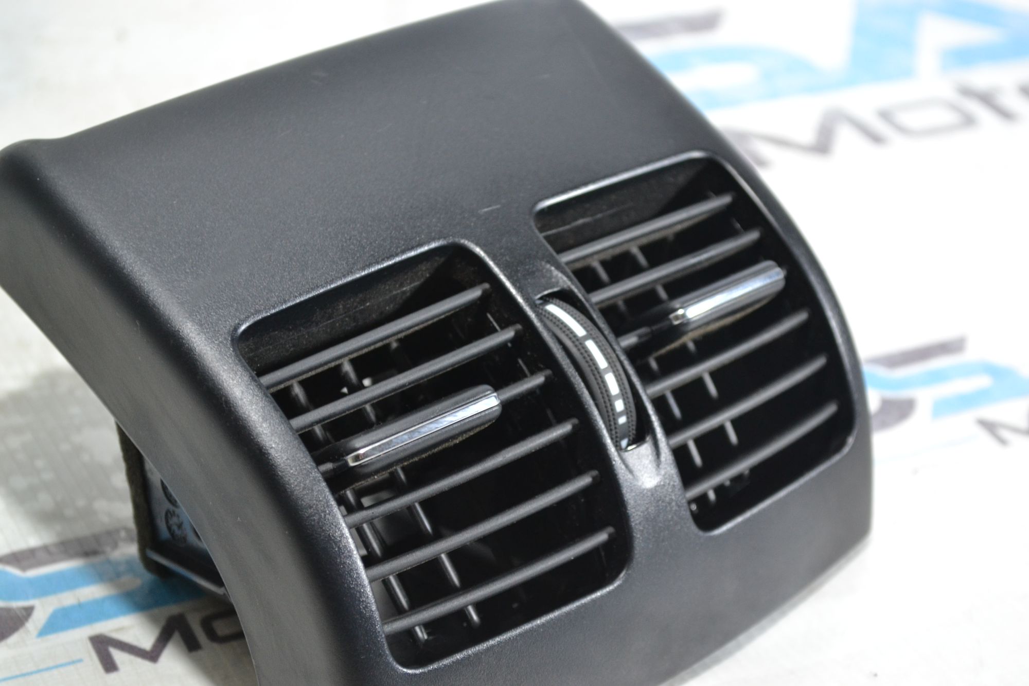 https://ycs.partsauto.market/partsauto-images/thmbs/userImages/b7628e092085f1f91467af1afb6e7630/part/47ad0fe5-7d15-4a15-95c9-994571aa2ab2_1779977593828.jpg