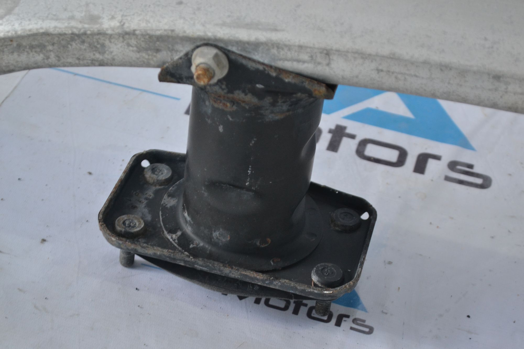 https://ycs.partsauto.market/partsauto-images/thmbs/userImages/b7628e092085f1f91467af1afb6e7630/part/47b631c0-58f0-412e-a3ab-9962e2b29d88_1781518292330.jpg