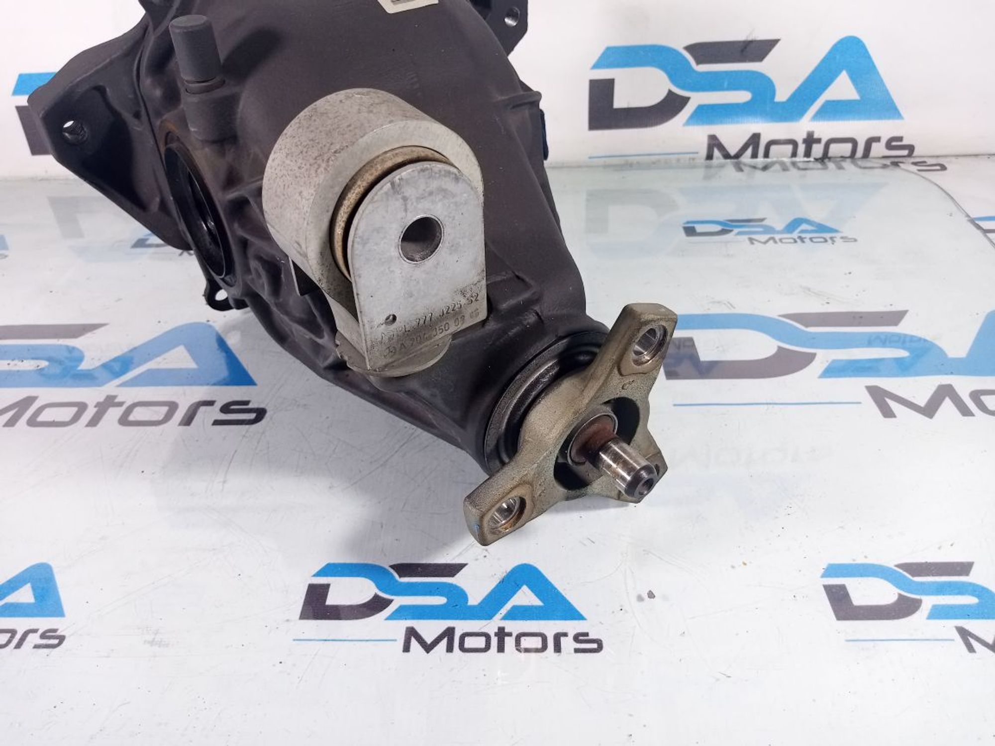 https://ycs.partsauto.market/partsauto-images/thmbs/userImages/b7628e092085f1f91467af1afb6e7630/part/488d57b7-290f-4e5f-ac2b-d522e0325281_1721116126007.jpg