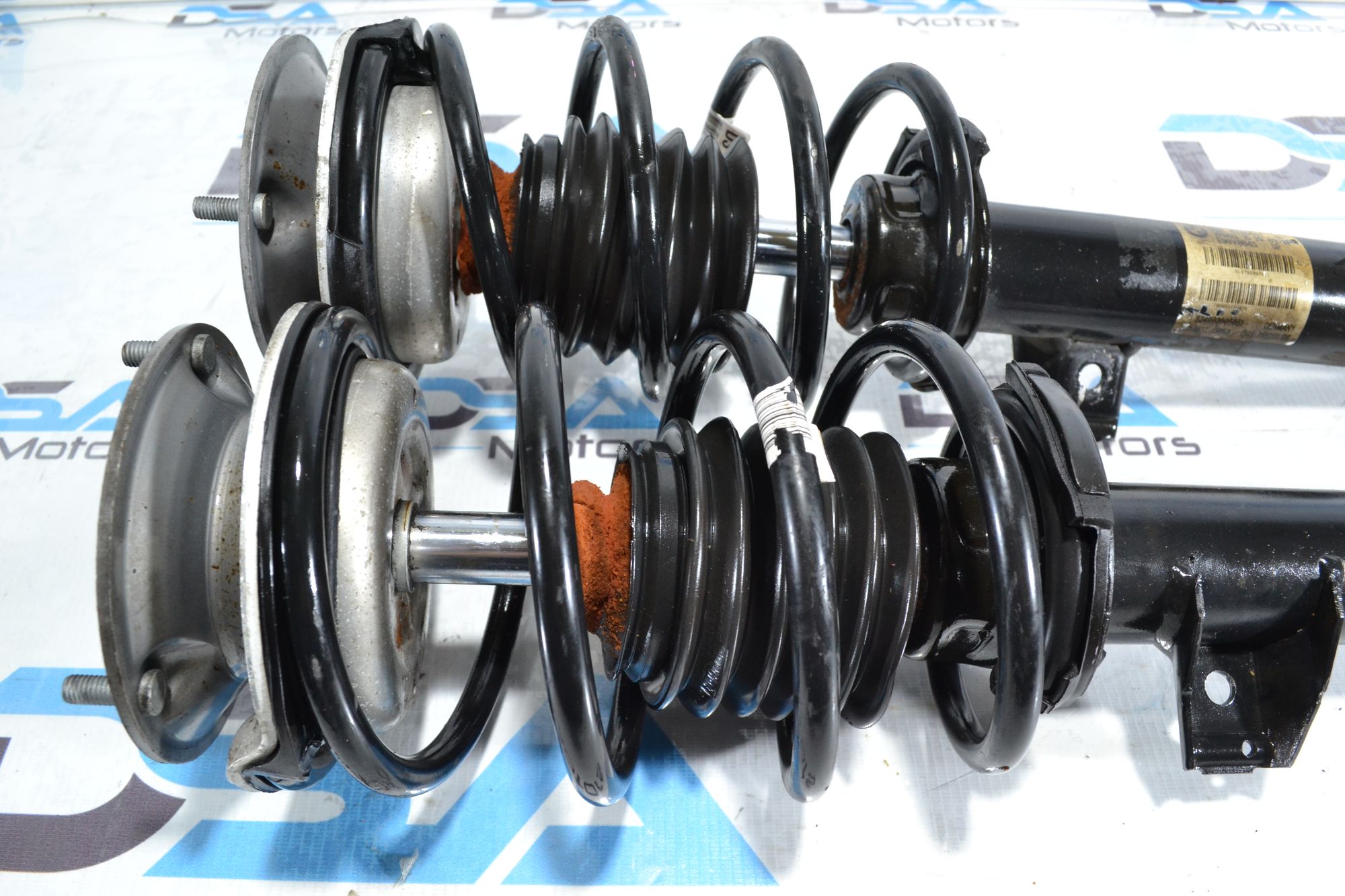 https://ycs.partsauto.market/partsauto-images/thmbs/userImages/b7628e092085f1f91467af1afb6e7630/part/48c09bd8-810b-4590-9123-a78c4f1aaba8_1779099736886.jpg