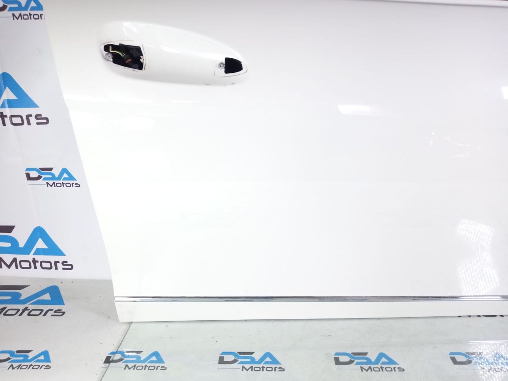 https://ycs.partsauto.market/partsauto-images/thmbs/userImages/b7628e092085f1f91467af1afb6e7630/part/48c866fa-3eda-4527-ab39-9dd38022ab87_1741333607907.jpg
