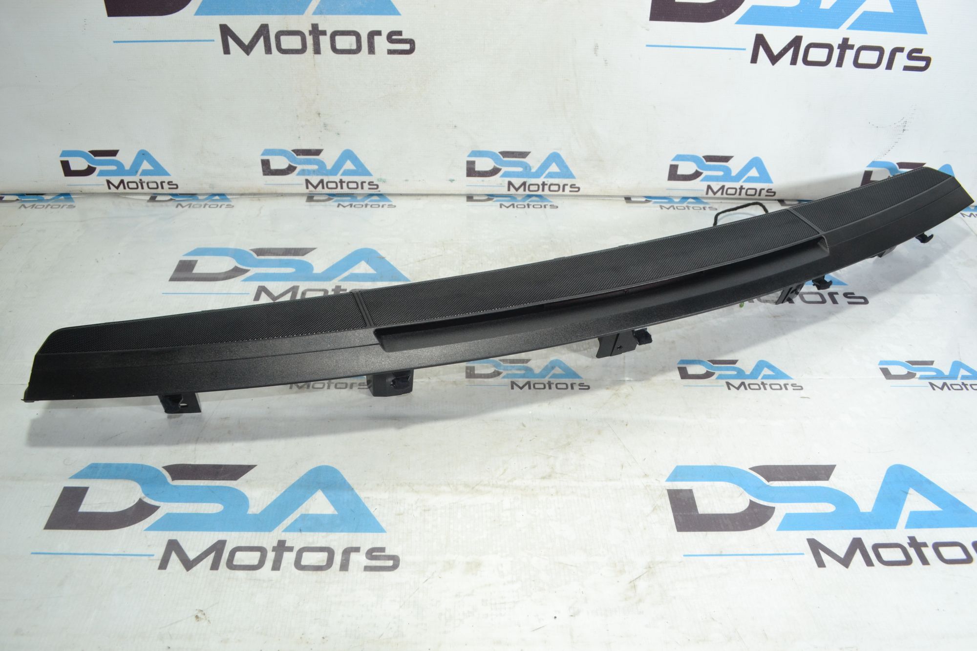 https://ycs.partsauto.market/partsauto-images/thmbs/userImages/b7628e092085f1f91467af1afb6e7630/part/492db156-a6bc-4822-8747-b82e3247b77a_1781250113240.jpg