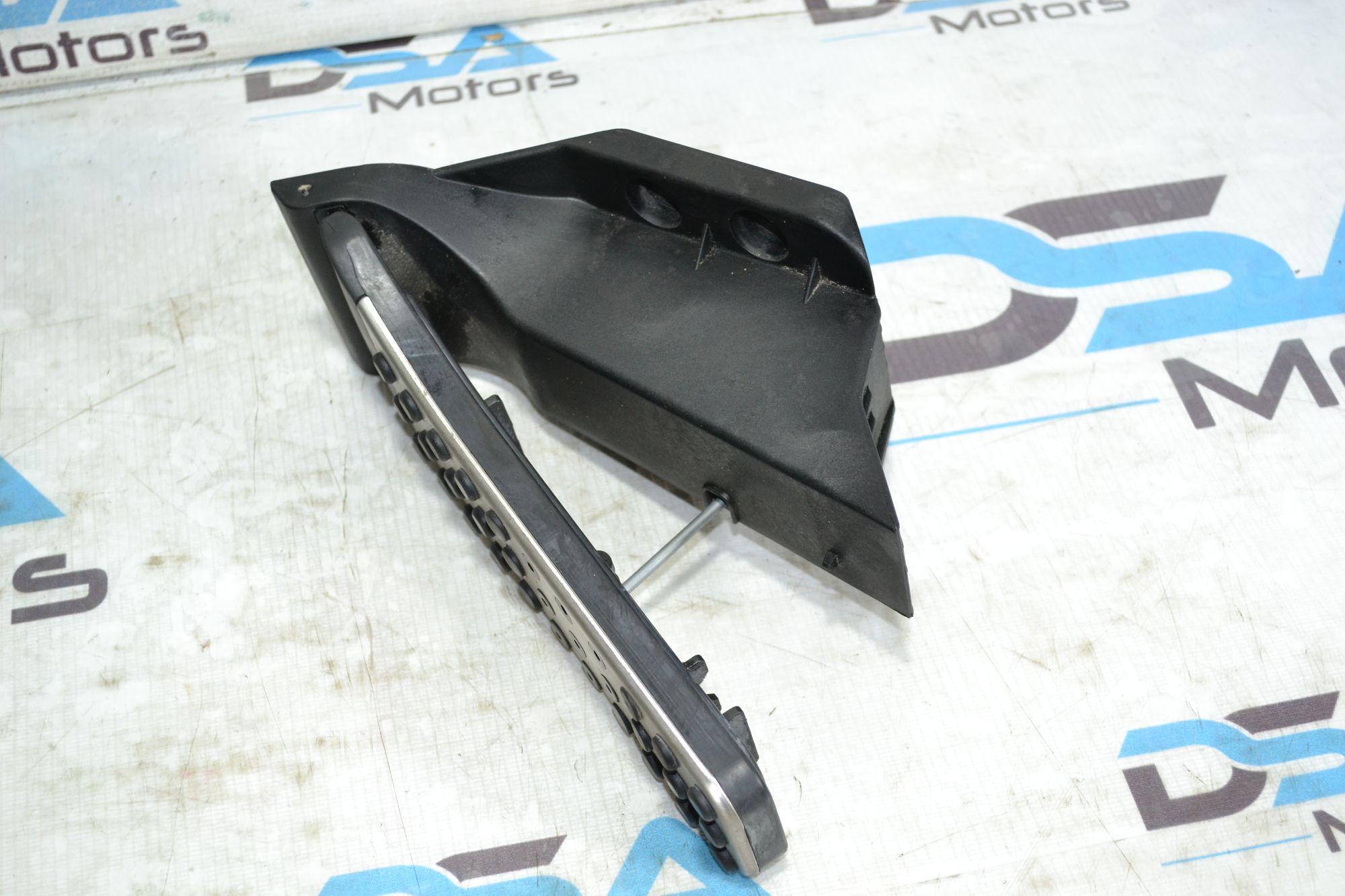 https://ycs.partsauto.market/partsauto-images/thmbs/userImages/b7628e092085f1f91467af1afb6e7630/part/4980439f-2c47-4d5f-bff8-9a93b058d678_1783602293659.jpg