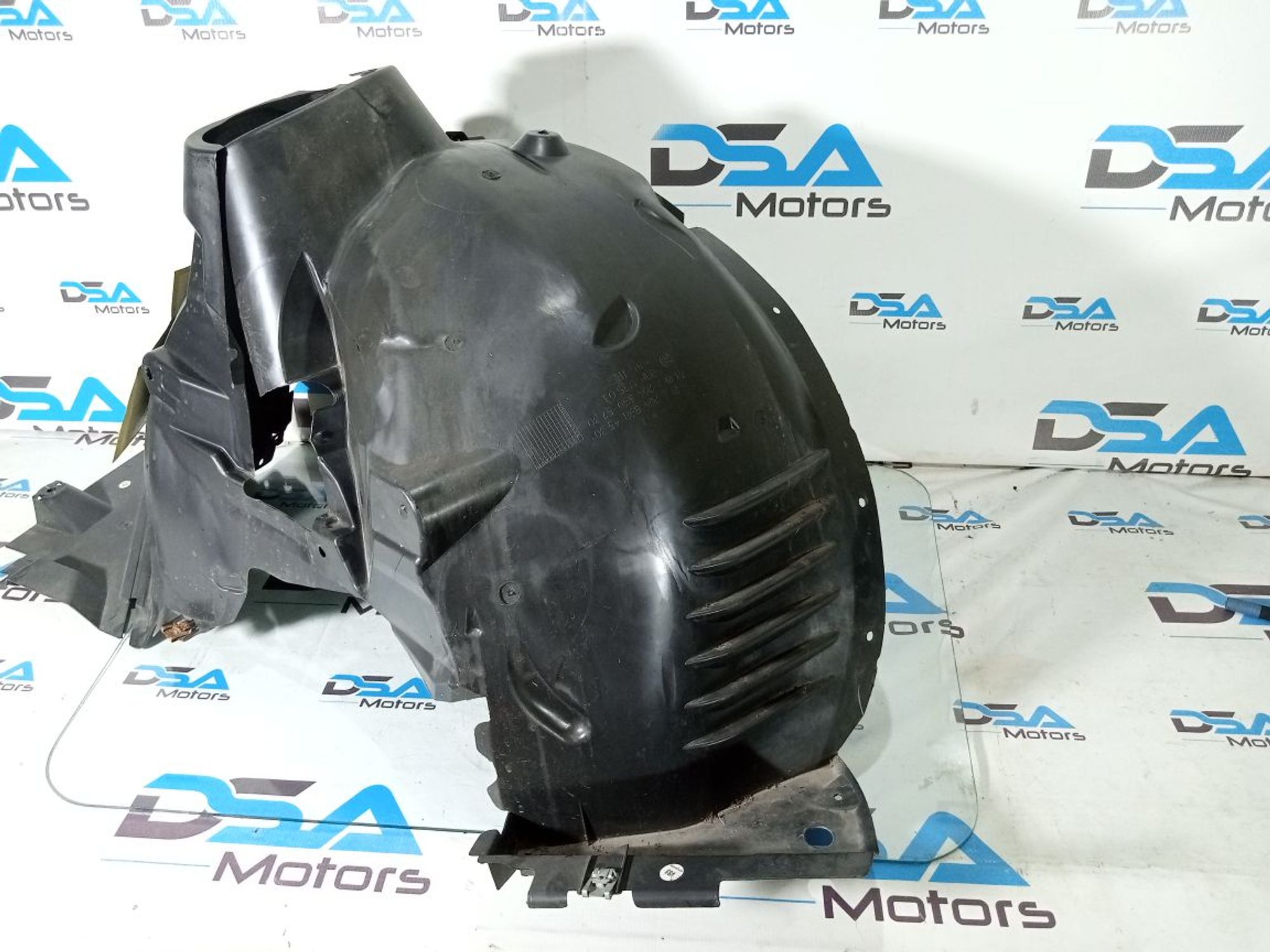 https://ycs.partsauto.market/partsauto-images/thmbs/userImages/b7628e092085f1f91467af1afb6e7630/part/49876866-2165-4597-9edc-3b3d134128f0_1730568218349.jpg