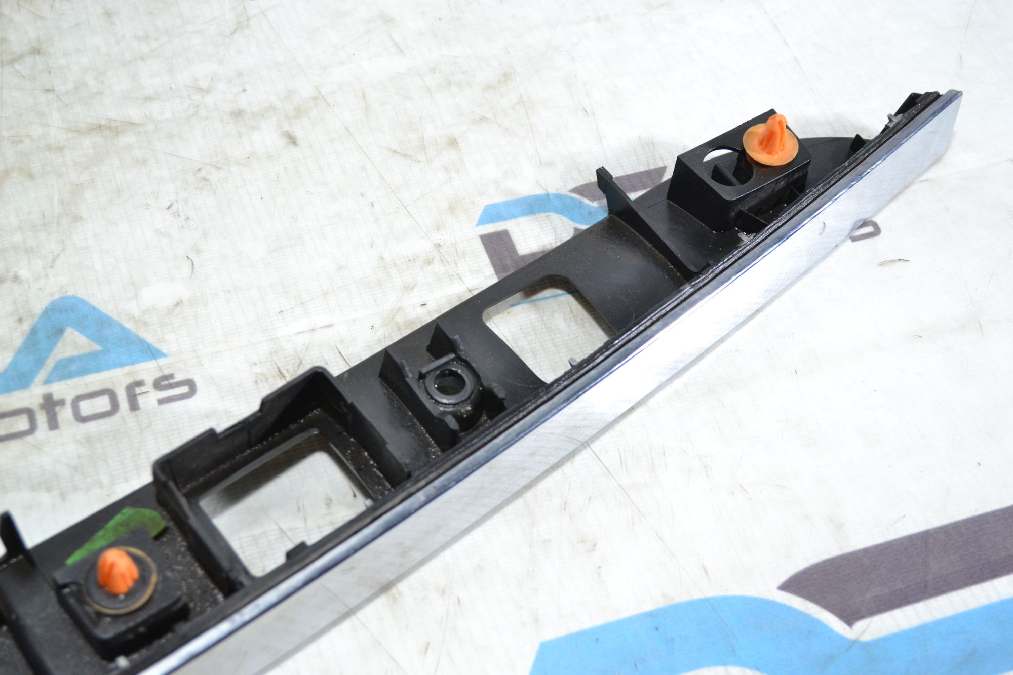 https://ycs.partsauto.market/partsauto-images/thmbs/userImages/b7628e092085f1f91467af1afb6e7630/part/499074a9-4d4b-4318-a778-e0b7a935e50e_1784023553658.jpg