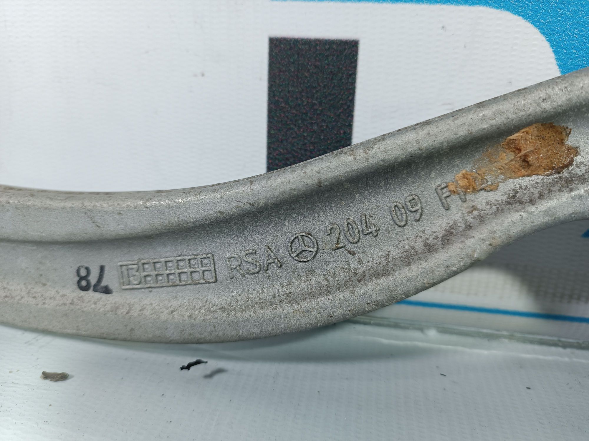 https://ycs.partsauto.market/partsauto-images/thmbs/userImages/b7628e092085f1f91467af1afb6e7630/part/49c36689-b1a0-4c63-bf49-16886f700b94_1700590979095.jpg