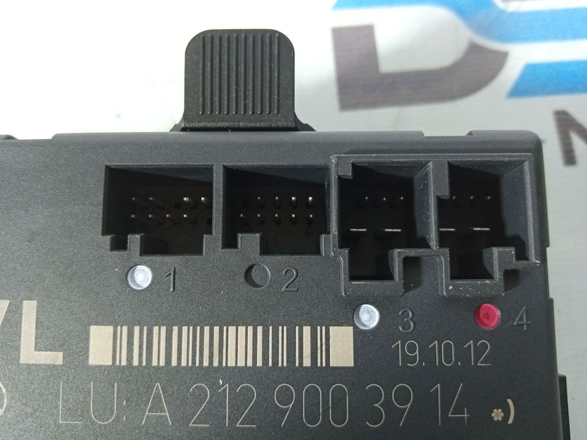 https://ycs.partsauto.market/partsauto-images/thmbs/userImages/b7628e092085f1f91467af1afb6e7630/part/4a62dc56-b9ff-4df8-a572-aed0ef0dea2f_1737057123493.jpg