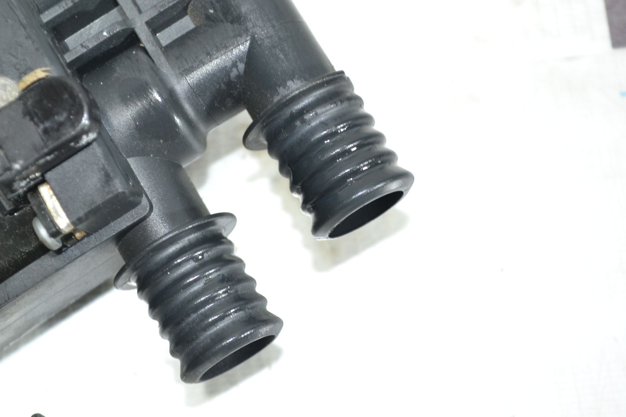 https://ycs.partsauto.market/partsauto-images/thmbs/userImages/b7628e092085f1f91467af1afb6e7630/part/4a665341-3d8e-4c2f-ae2a-3d33b45eb009_1780488749064.jpg