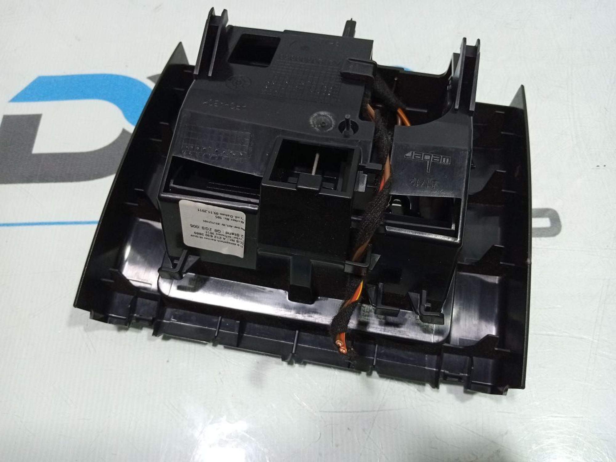 https://ycs.partsauto.market/partsauto-images/thmbs/userImages/b7628e092085f1f91467af1afb6e7630/part/4a905315-3c27-4494-8d43-dc3d19fc63ea_1748161659218.jpg