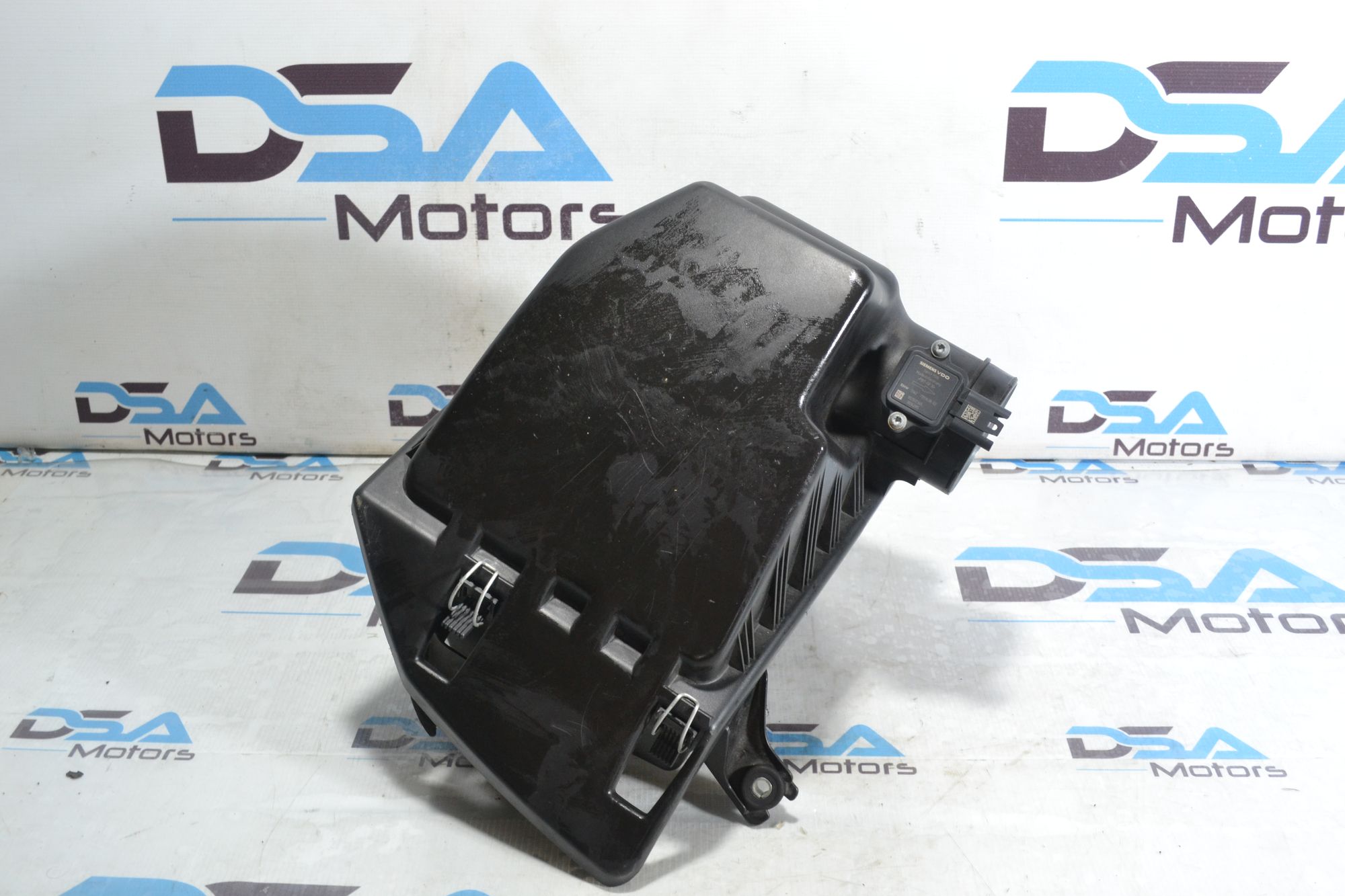 https://ycs.partsauto.market/partsauto-images/thmbs/userImages/b7628e092085f1f91467af1afb6e7630/part/4b070aab-5aa1-479f-935a-a82ed31ab1ae_1781079107063.jpg
