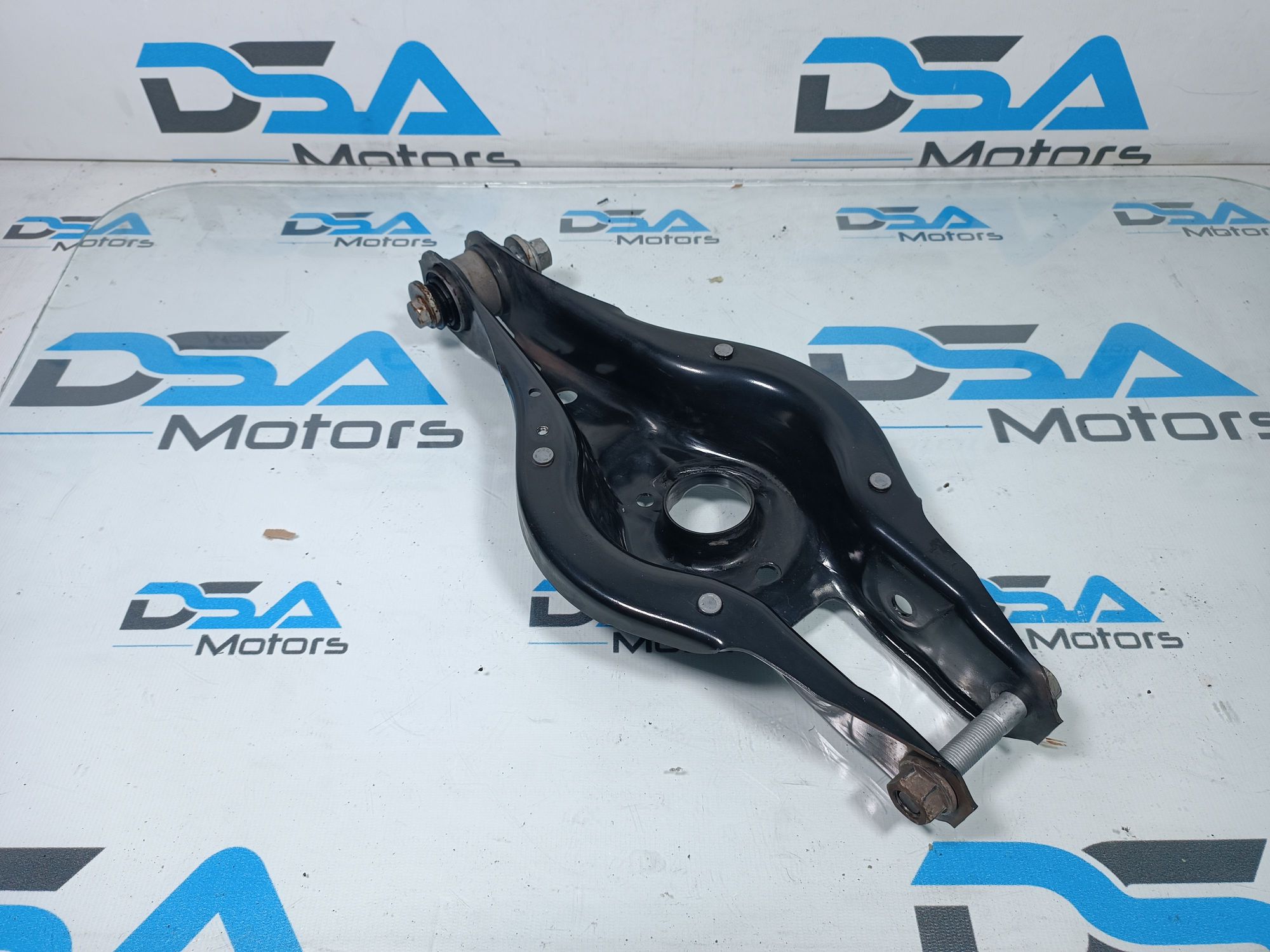 https://ycs.partsauto.market/partsauto-images/thmbs/userImages/b7628e092085f1f91467af1afb6e7630/part/4b2edba3-c8d1-4acc-a0ca-3a47de394e67_1704294056288.jpg