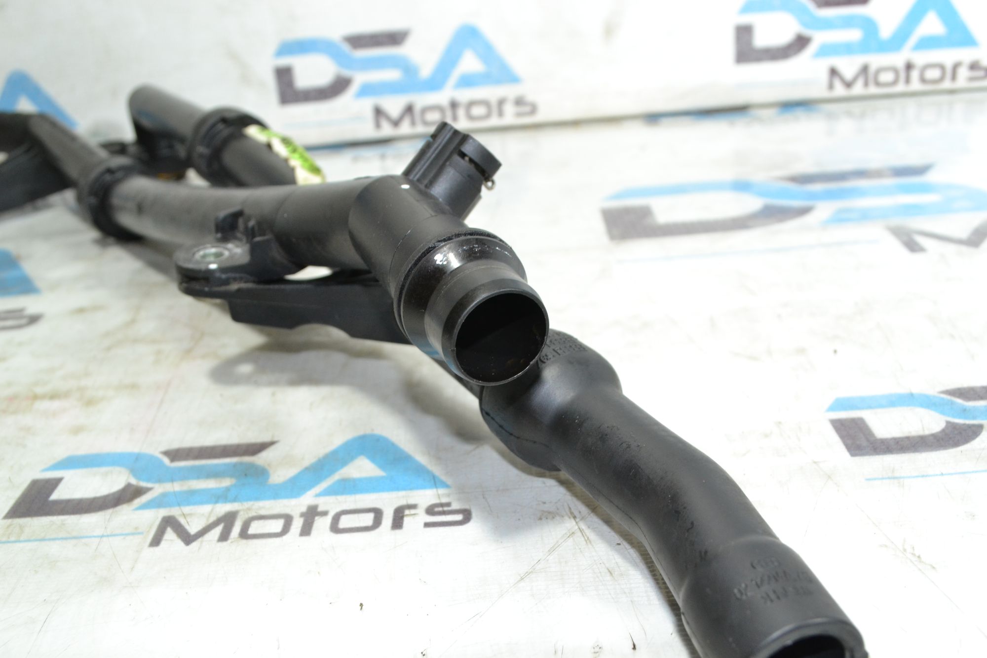 https://ycs.partsauto.market/partsauto-images/thmbs/userImages/b7628e092085f1f91467af1afb6e7630/part/4b347f83-df09-4a84-9521-8ef3bf4e7a59_1783491047255.jpg