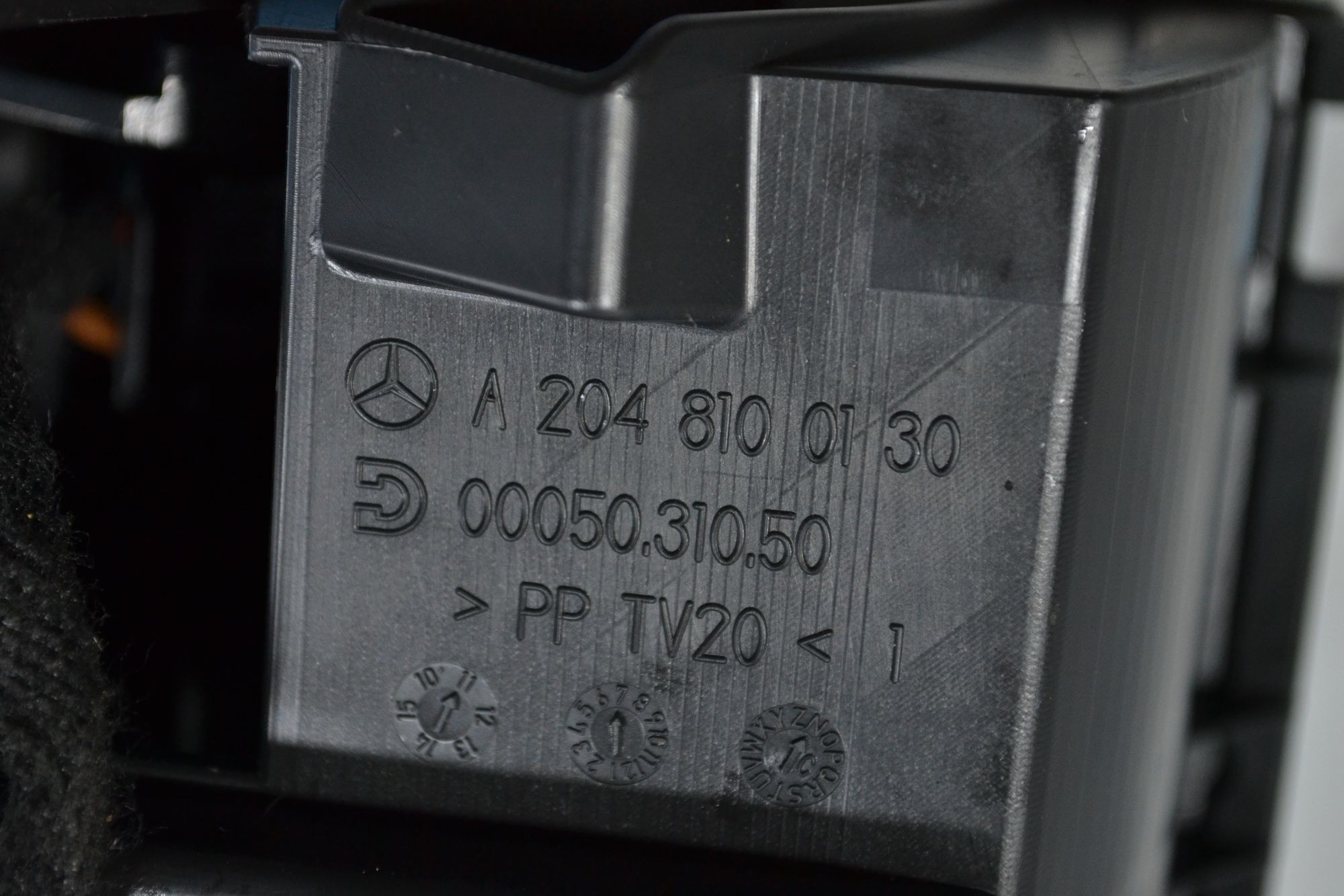 Пепельница задняя Оригинал Mercedes W204 из Японии, 900 рублей, Кореновск