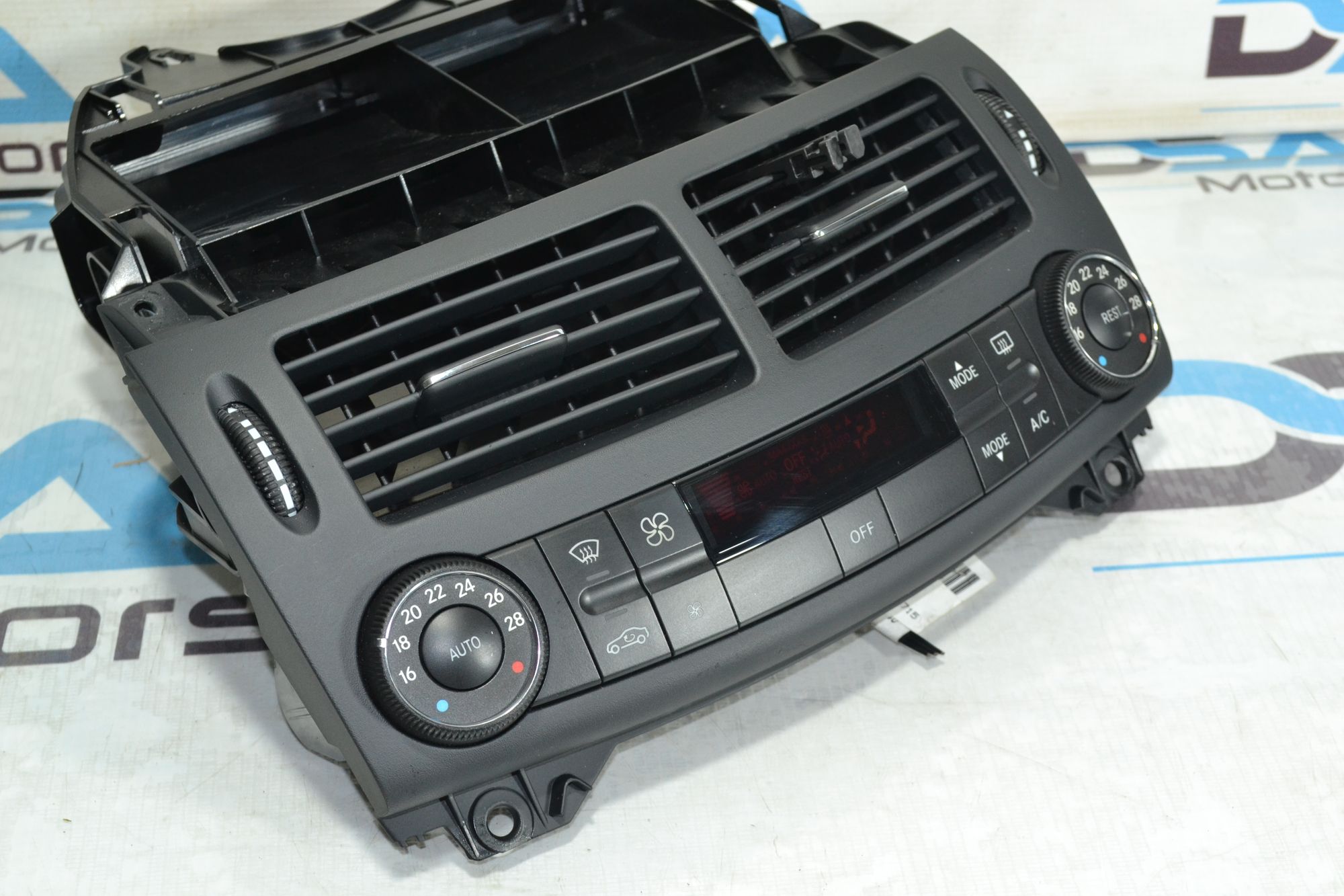 https://ycs.partsauto.market/partsauto-images/thmbs/userImages/b7628e092085f1f91467af1afb6e7630/part/4b69ef9a-79aa-420d-886c-88368651d125_1779697003766.jpg
