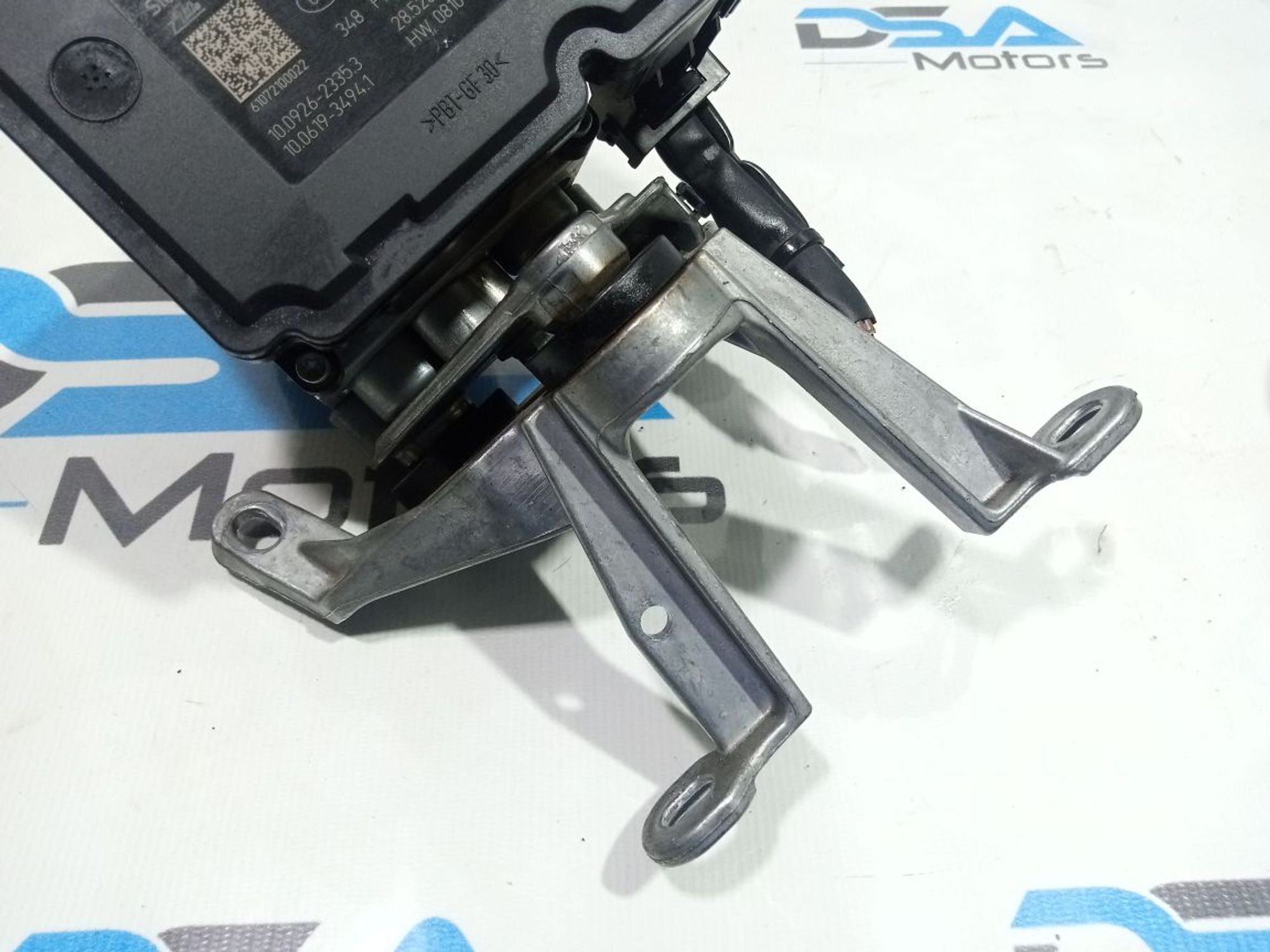 https://ycs.partsauto.market/partsauto-images/thmbs/userImages/b7628e092085f1f91467af1afb6e7630/part/4ba8d4a5-0ba4-48e0-8218-125d5b3a6a0e_1750178506772.jpg
