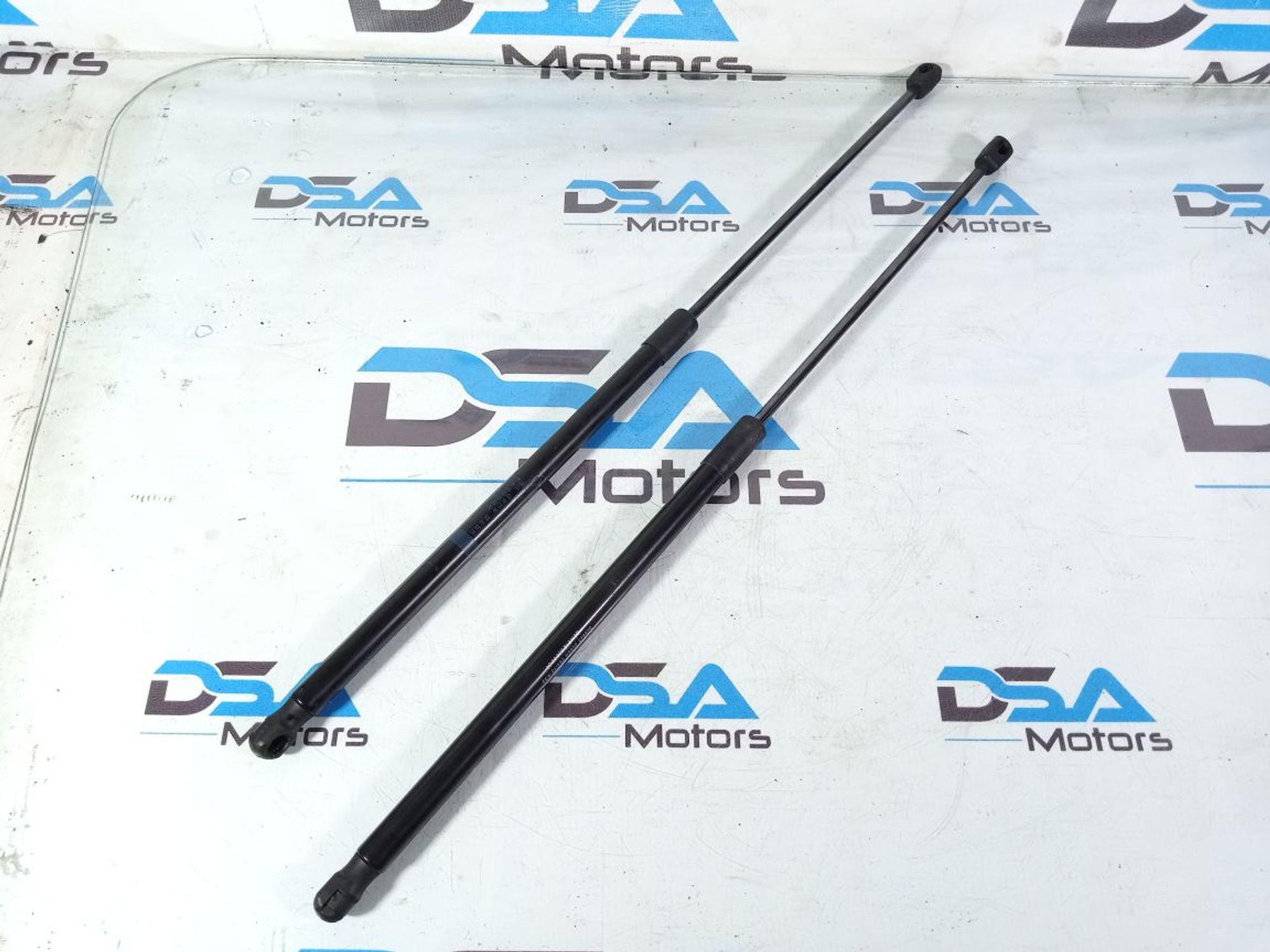 https://ycs.partsauto.market/partsauto-images/thmbs/userImages/b7628e092085f1f91467af1afb6e7630/part/4c024bee-49c0-48ac-b1bf-31e700dd5d96_1737009408067.jpg