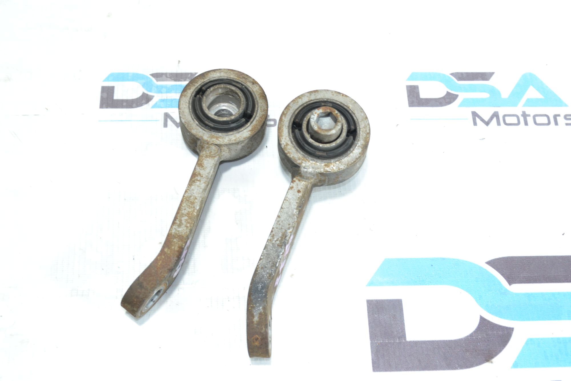 https://ycs.partsauto.market/partsauto-images/thmbs/userImages/b7628e092085f1f91467af1afb6e7630/part/4cc87072-fb06-4079-915d-b92fe1a6ac7e_1780039413999.jpg
