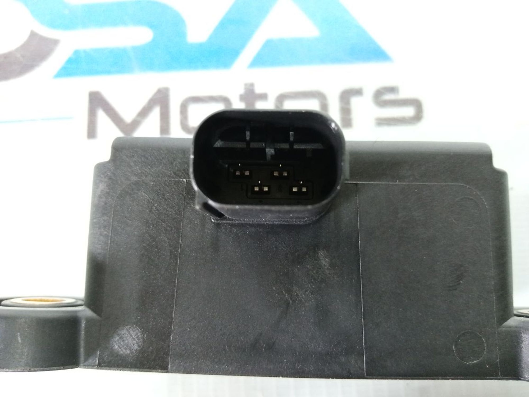 https://ycs.partsauto.market/partsauto-images/thmbs/userImages/b7628e092085f1f91467af1afb6e7630/part/4dcdc951-d847-418c-a32d-fc5dbe6c42e4_1733852444602.jpg