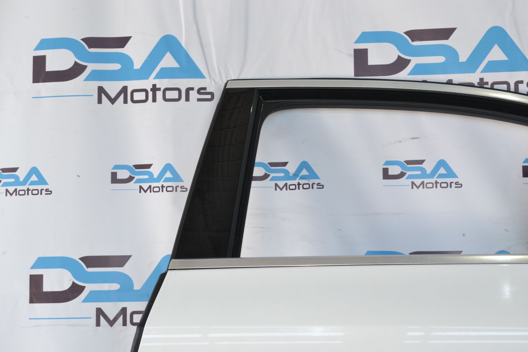 https://ycs.partsauto.market/partsauto-images/thmbs/userImages/b7628e092085f1f91467af1afb6e7630/part/4de2b473-fd58-43f4-8beb-6d4b57bcacdc_1782908727269.jpg