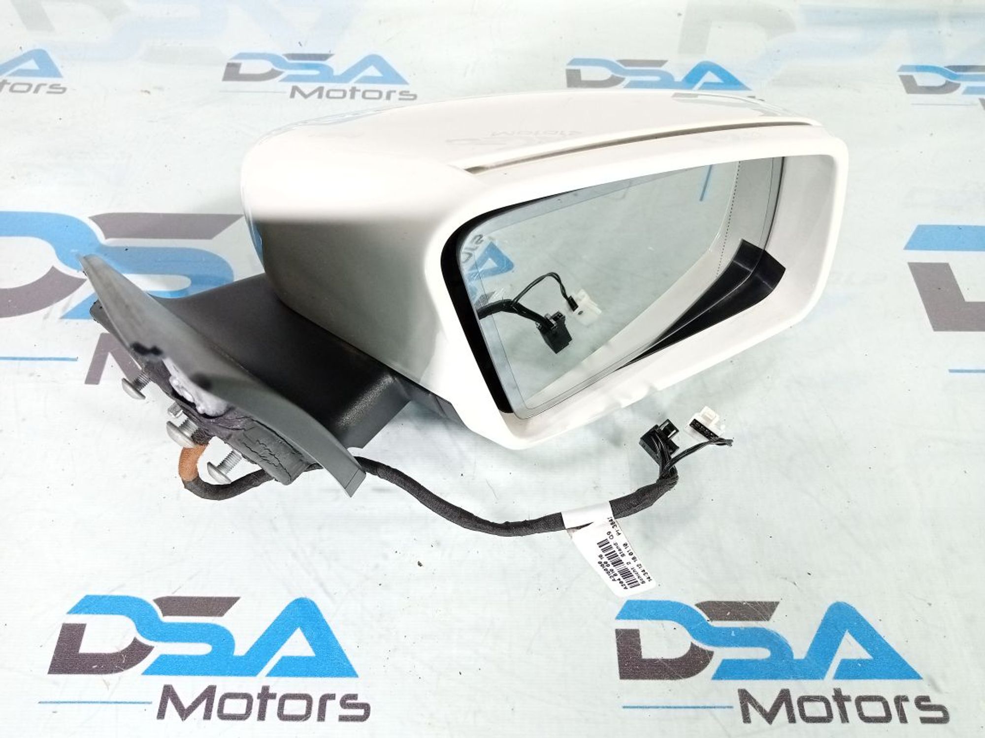 https://ycs.partsauto.market/partsauto-images/thmbs/userImages/b7628e092085f1f91467af1afb6e7630/part/4e79c6a3-6549-4143-b543-66f1156b4576_1730467990607.jpg