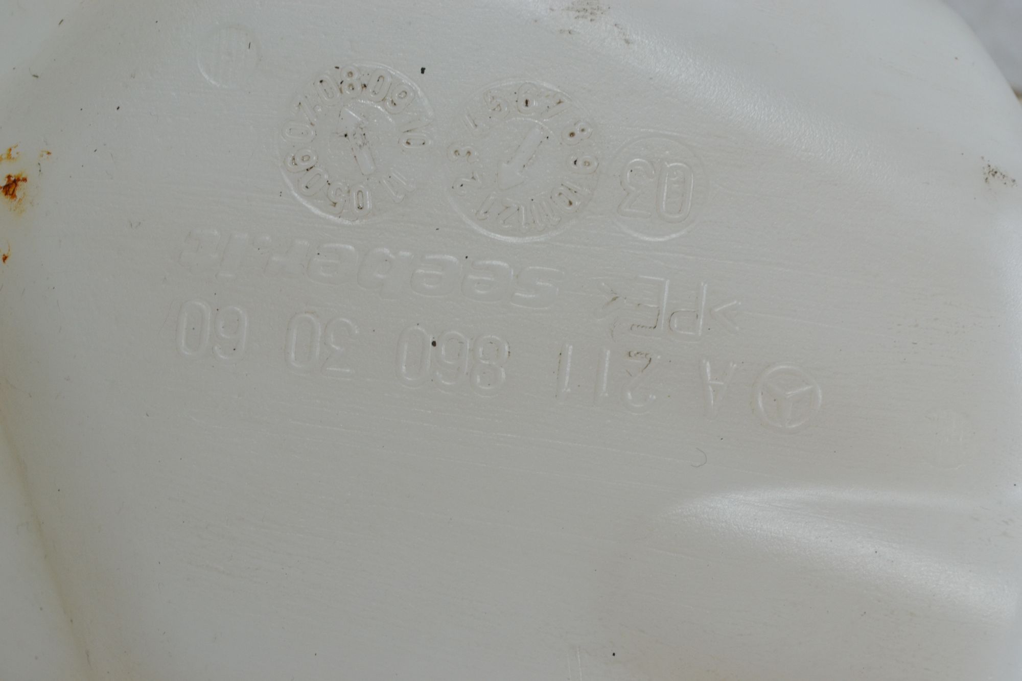 https://ycs.partsauto.market/partsauto-images/thmbs/userImages/b7628e092085f1f91467af1afb6e7630/part/4f5b39c9-6d35-4359-bc7e-7bd45586493c_1779801991178.jpg
