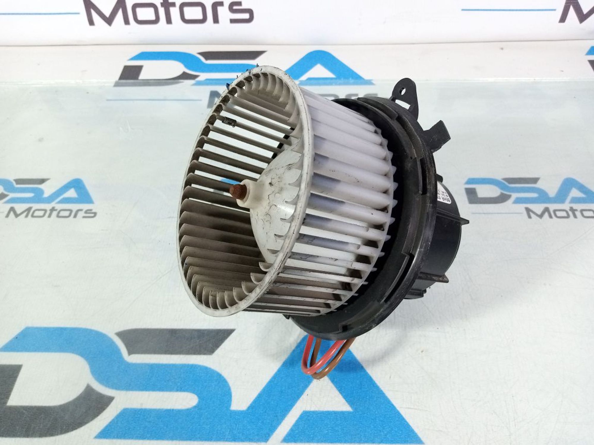 https://ycs.partsauto.market/partsauto-images/thmbs/userImages/b7628e092085f1f91467af1afb6e7630/part/4f76d41f-1bcb-45e8-b529-dbef65e36915_1743172215797.jpg