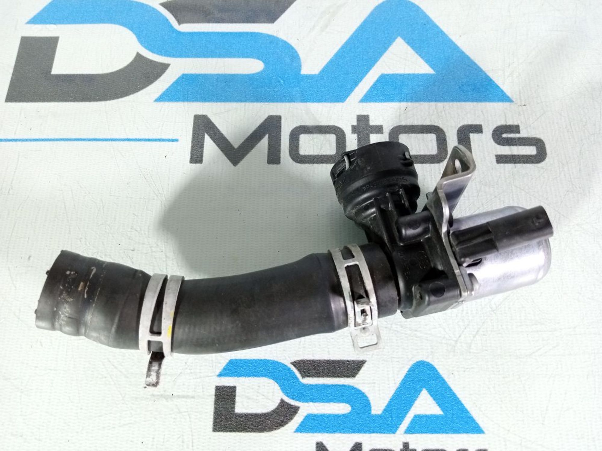 https://ycs.partsauto.market/partsauto-images/thmbs/userImages/b7628e092085f1f91467af1afb6e7630/part/4fd01bd3-2d0c-4a7f-9561-1f506a1d1663_1746960052284.jpg