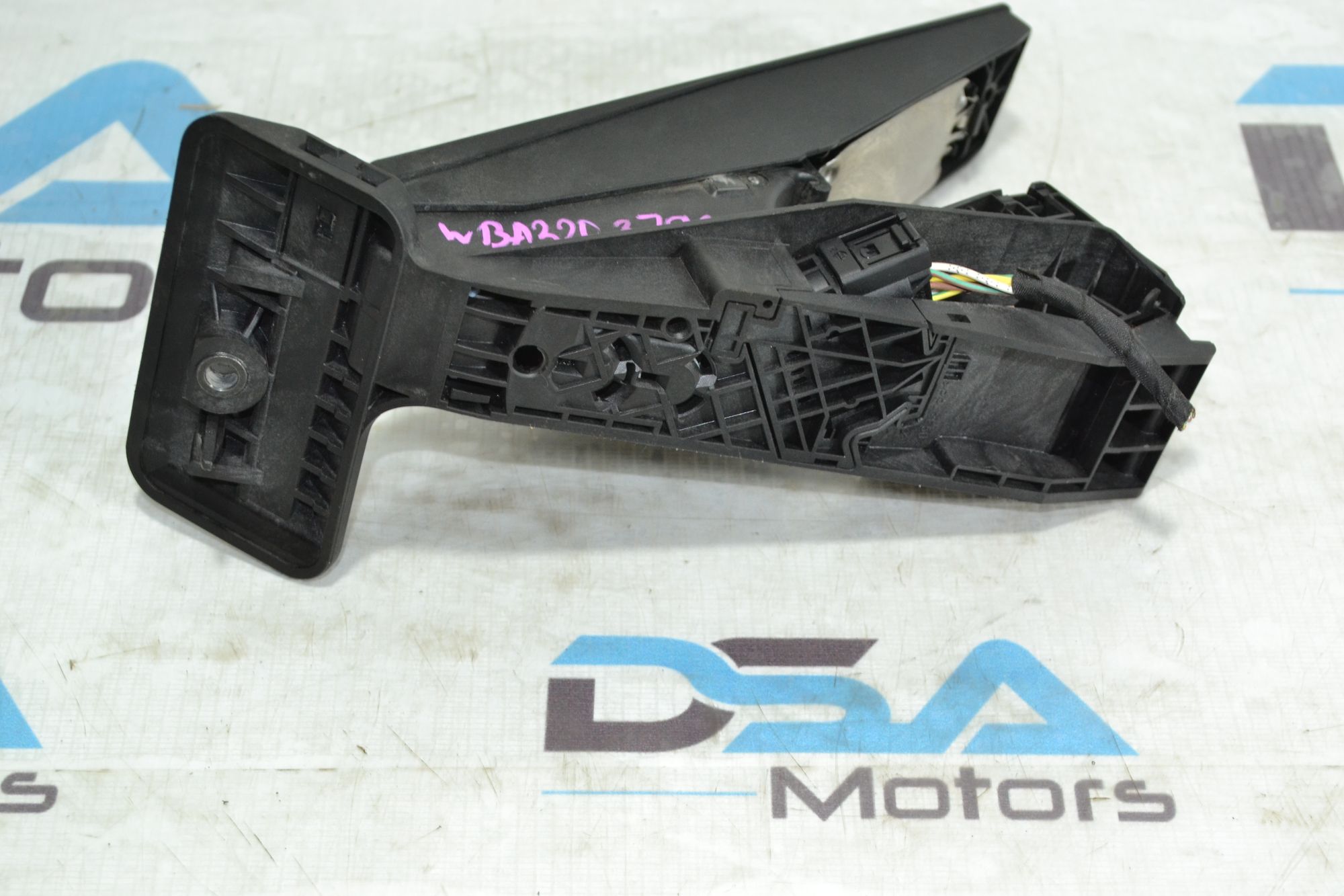 https://ycs.partsauto.market/partsauto-images/thmbs/userImages/b7628e092085f1f91467af1afb6e7630/part/5091abab-58ed-4b10-a6aa-29966e18ee3f_1780897562350.jpg