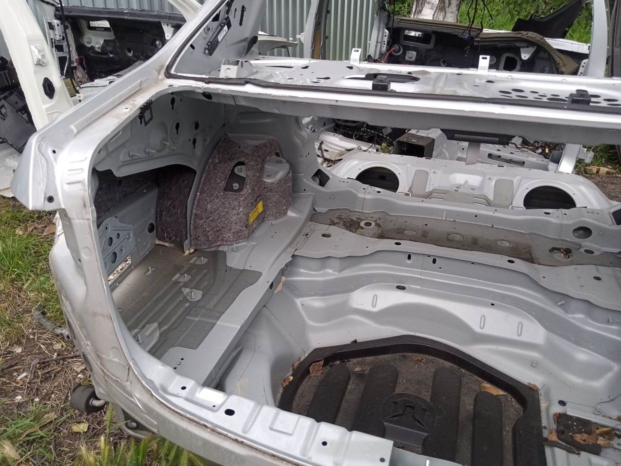 https://ycs.partsauto.market/partsauto-images/thmbs/userImages/b7628e092085f1f91467af1afb6e7630/part/509c11cd-9cad-477e-895e-6614e4980b7c_1750854241866.jpg
