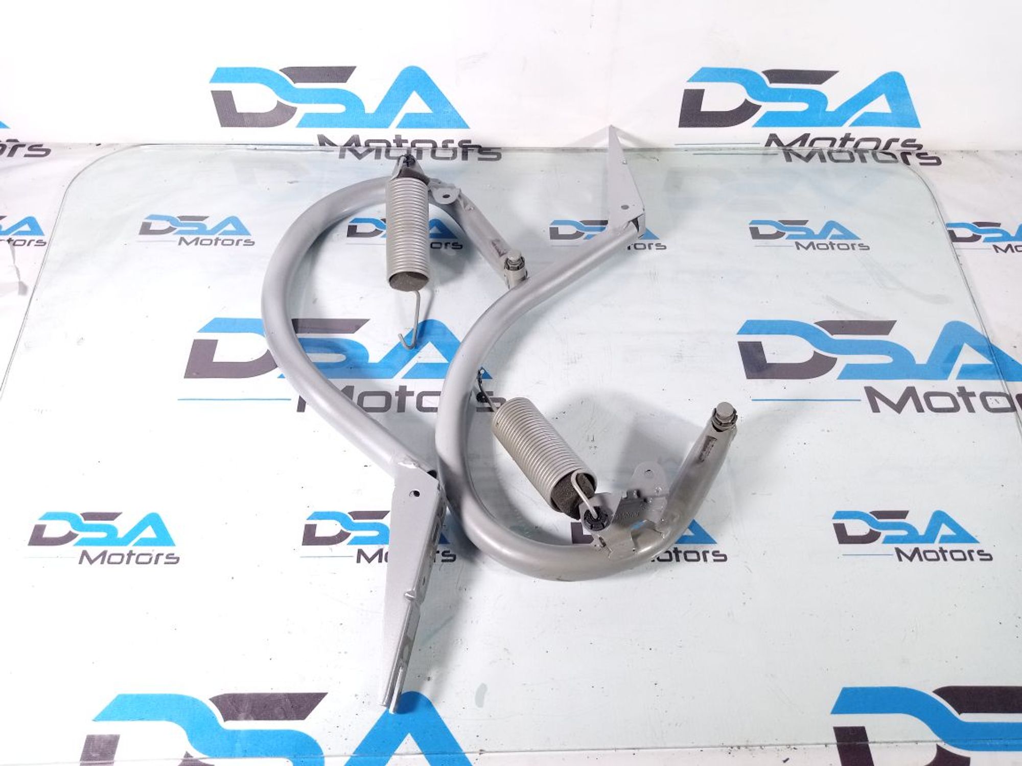 https://ycs.partsauto.market/partsauto-images/thmbs/userImages/b7628e092085f1f91467af1afb6e7630/part/50bb7289-aad0-404b-97d1-4d5f5b304efa_1720678086163.jpg