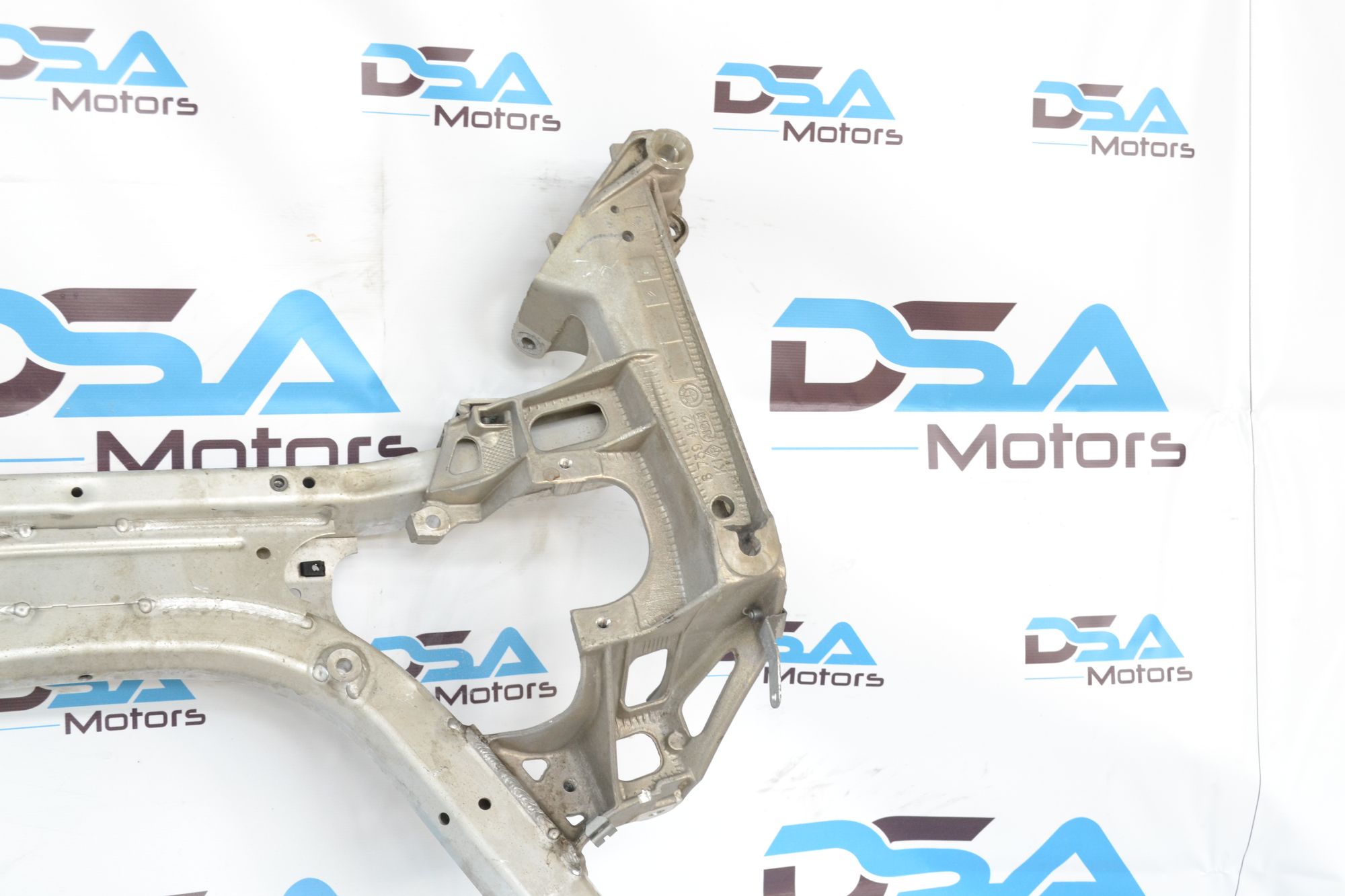 https://ycs.partsauto.market/partsauto-images/thmbs/userImages/b7628e092085f1f91467af1afb6e7630/part/50f0fa36-4329-470e-9352-7d0f4b3fd6ac_1781676310375.jpg