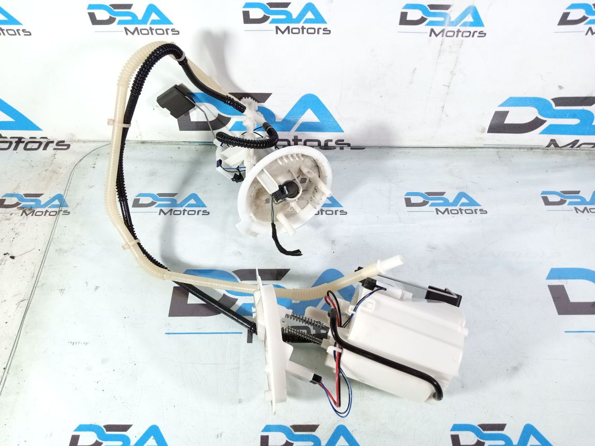 https://ycs.partsauto.market/partsauto-images/thmbs/userImages/b7628e092085f1f91467af1afb6e7630/part/50f4874e-ea2e-4057-97c2-140e00a69da6_1737108213470.jpg