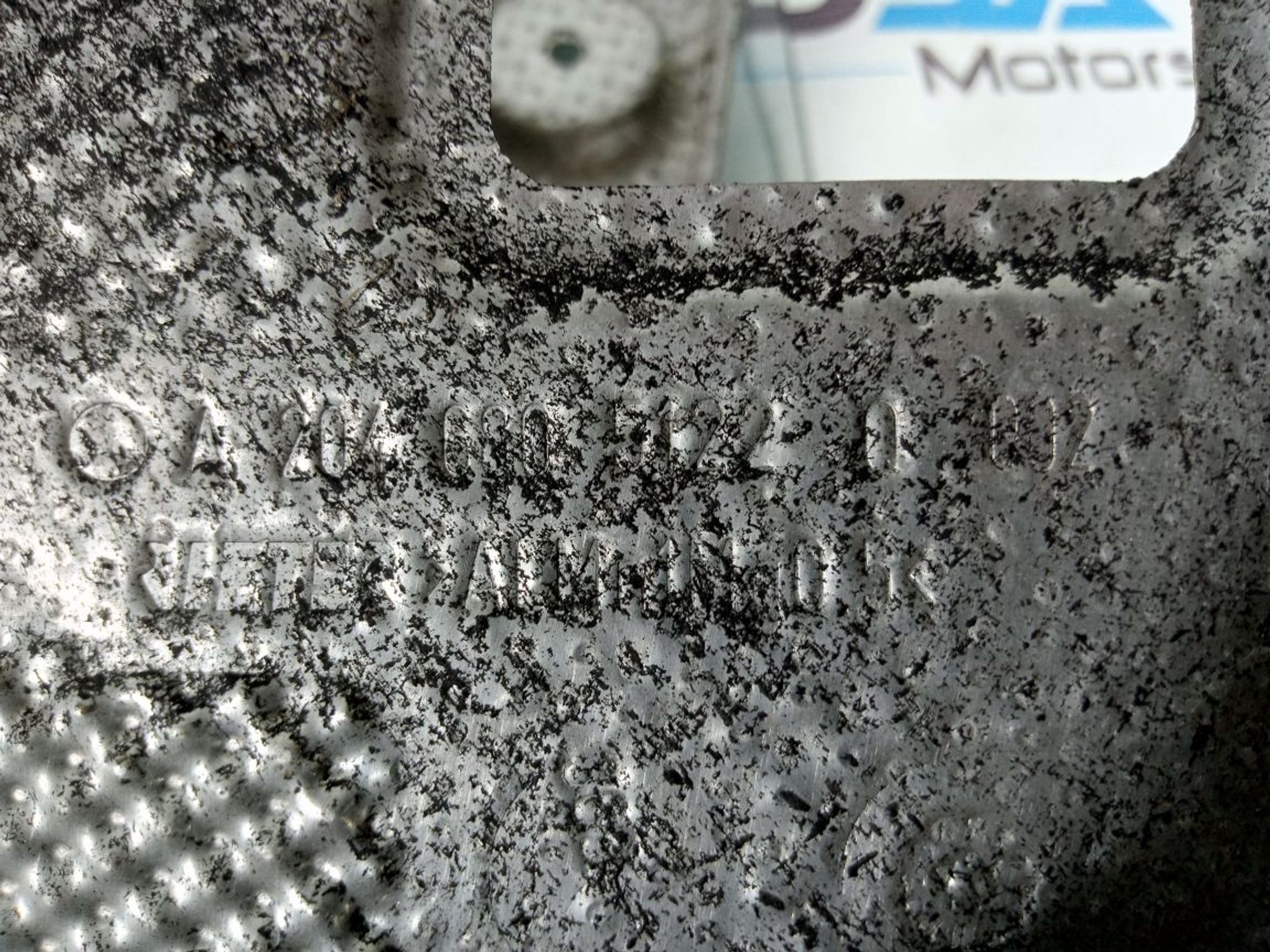https://ycs.partsauto.market/partsauto-images/thmbs/userImages/b7628e092085f1f91467af1afb6e7630/part/513db6aa-c2f9-4a7f-a561-1bfd979b6c90_1725982141747.jpg