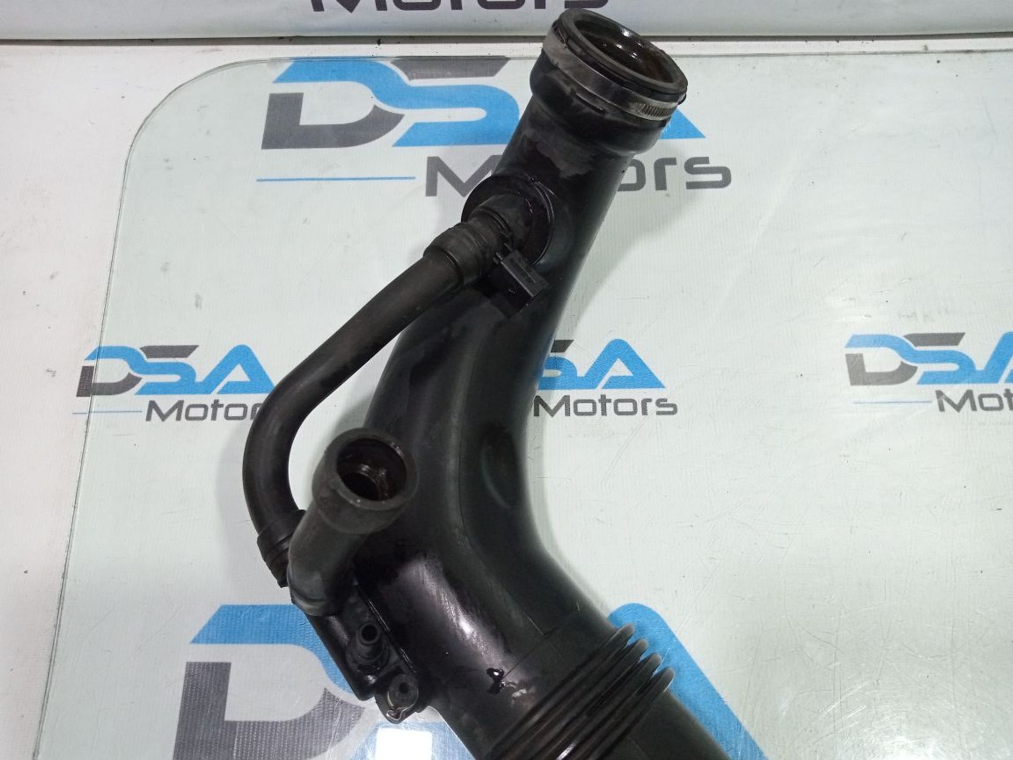 https://ycs.partsauto.market/partsauto-images/thmbs/userImages/b7628e092085f1f91467af1afb6e7630/part/51465177-e04b-4c74-9a85-2ae6c6032a53_1748163331900.jpg