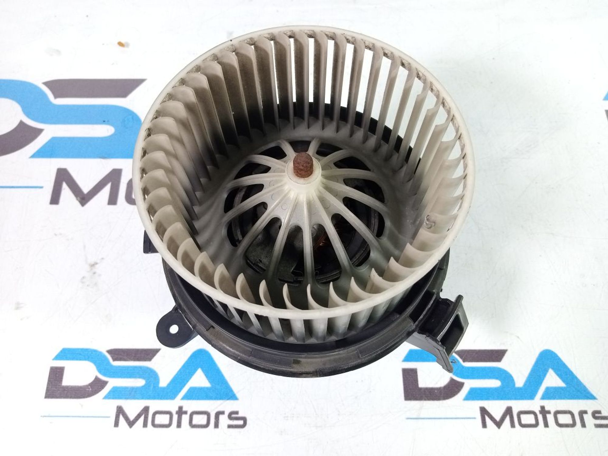https://ycs.partsauto.market/partsauto-images/thmbs/userImages/b7628e092085f1f91467af1afb6e7630/part/518ec230-0981-42b7-95b2-b30aa631a1da_1735305322583.jpg