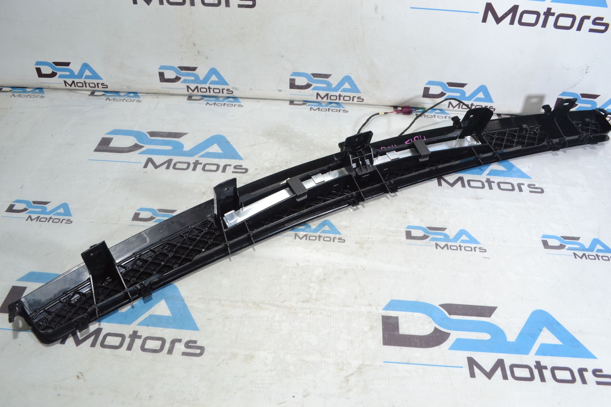 https://ycs.partsauto.market/partsauto-images/thmbs/userImages/b7628e092085f1f91467af1afb6e7630/part/51cbe171-9269-4d7c-80ed-4b86e45a7e1f_1781250112272.jpg